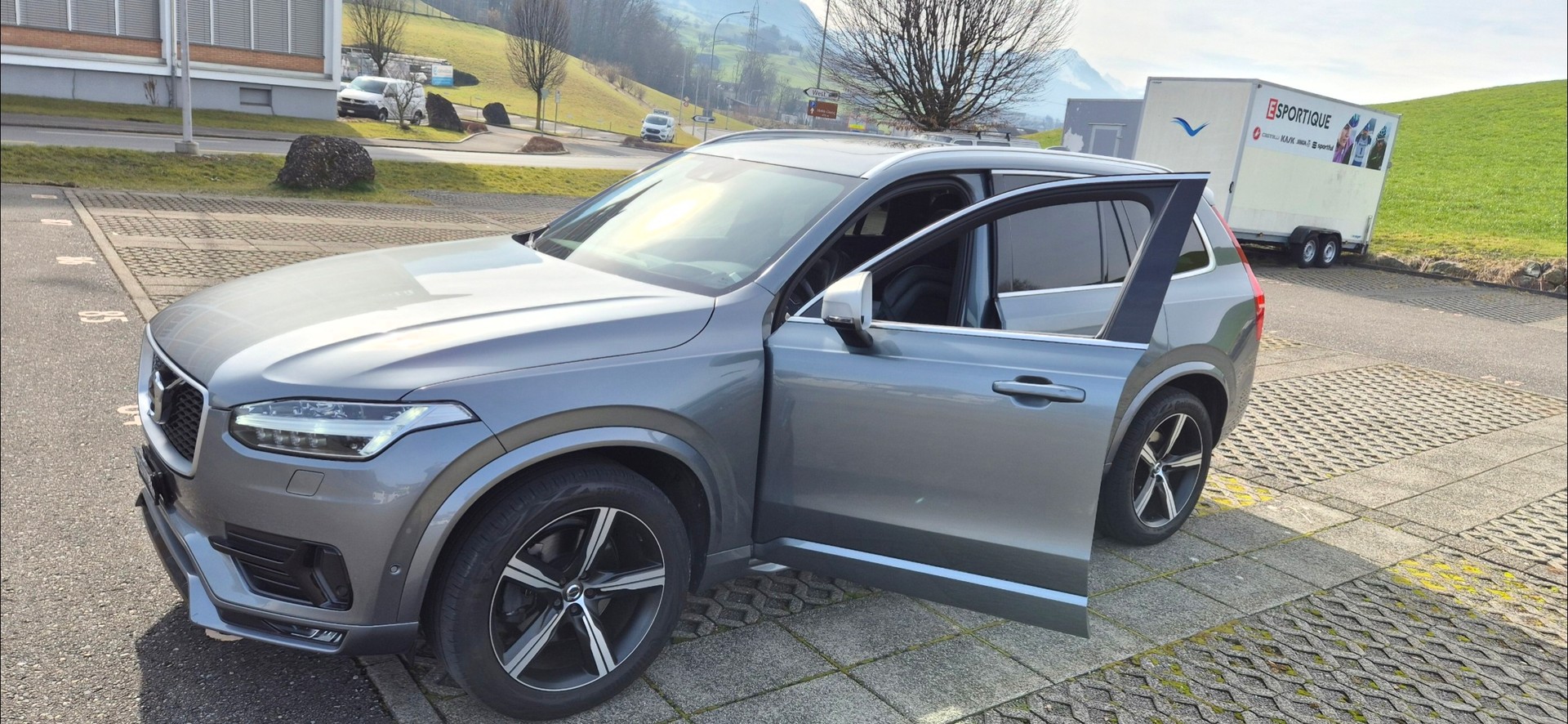 VOLVO 2.0 D5 R-Design 7P. AWD