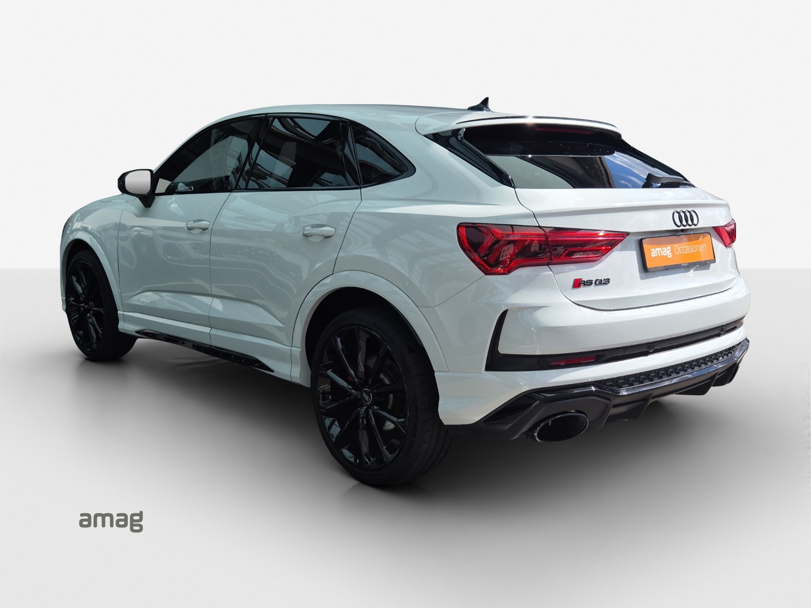 AUDI RS Q3 Sportback quattro S tronic-image-2