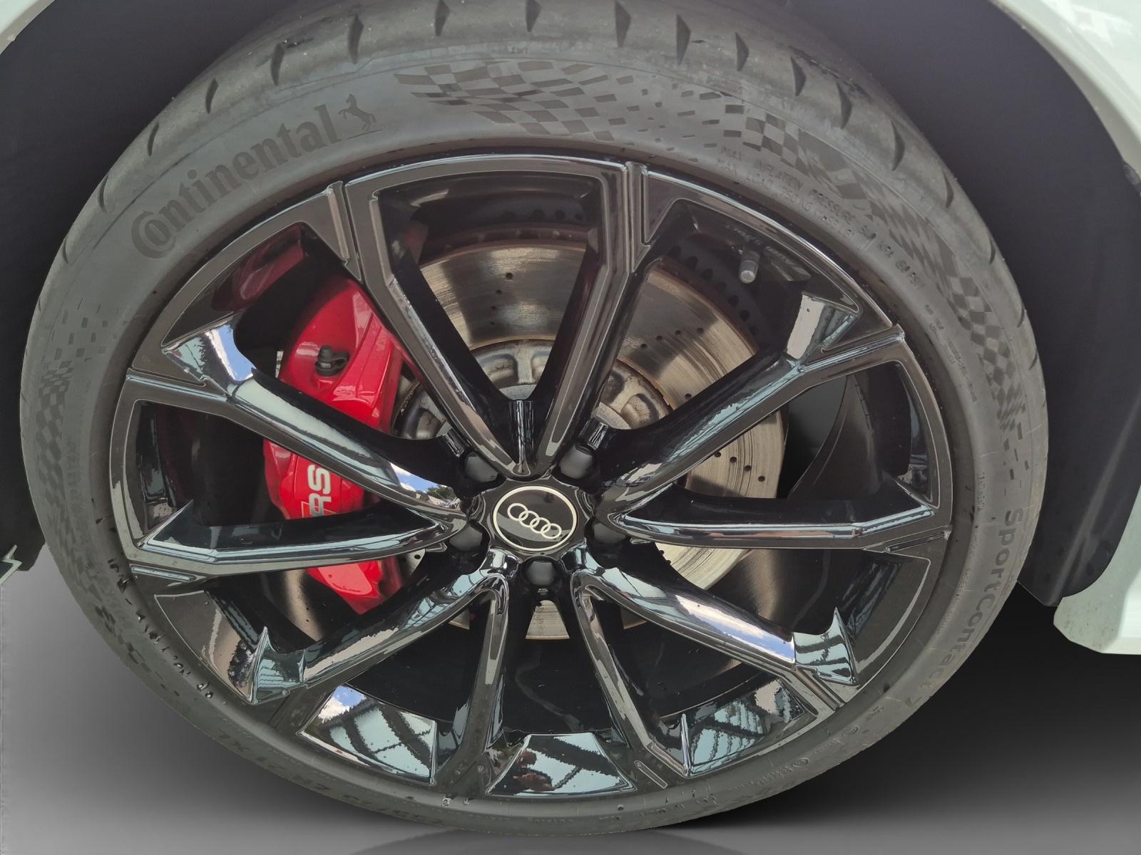 AUDI RS Q3 Sportback quattro S tronic-image-13