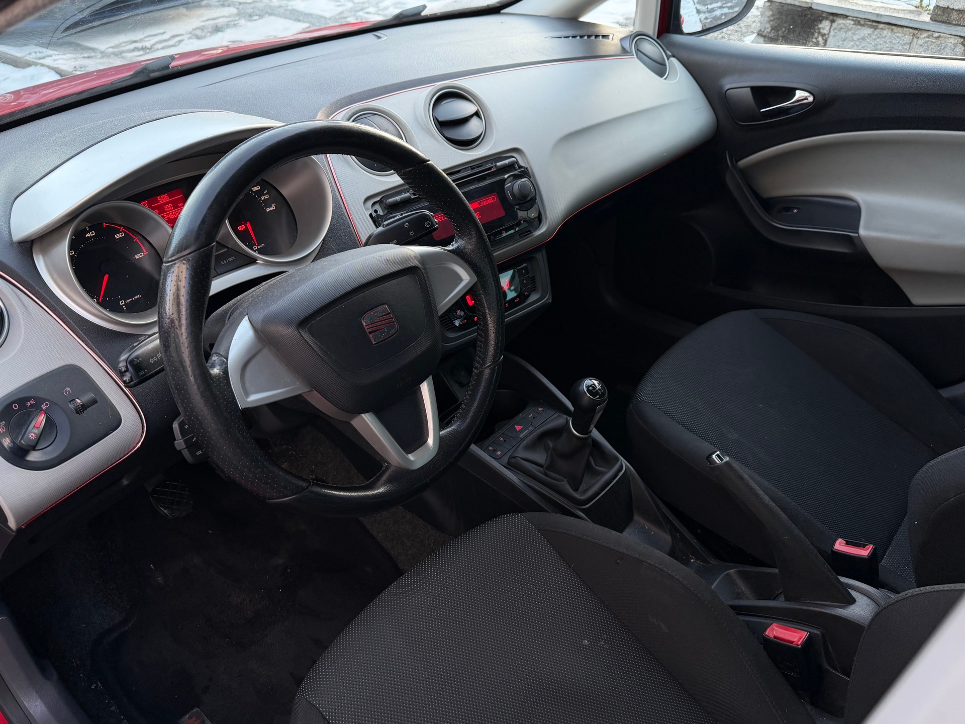 SEAT Ibiza 1.9 TDI Sport-image-6