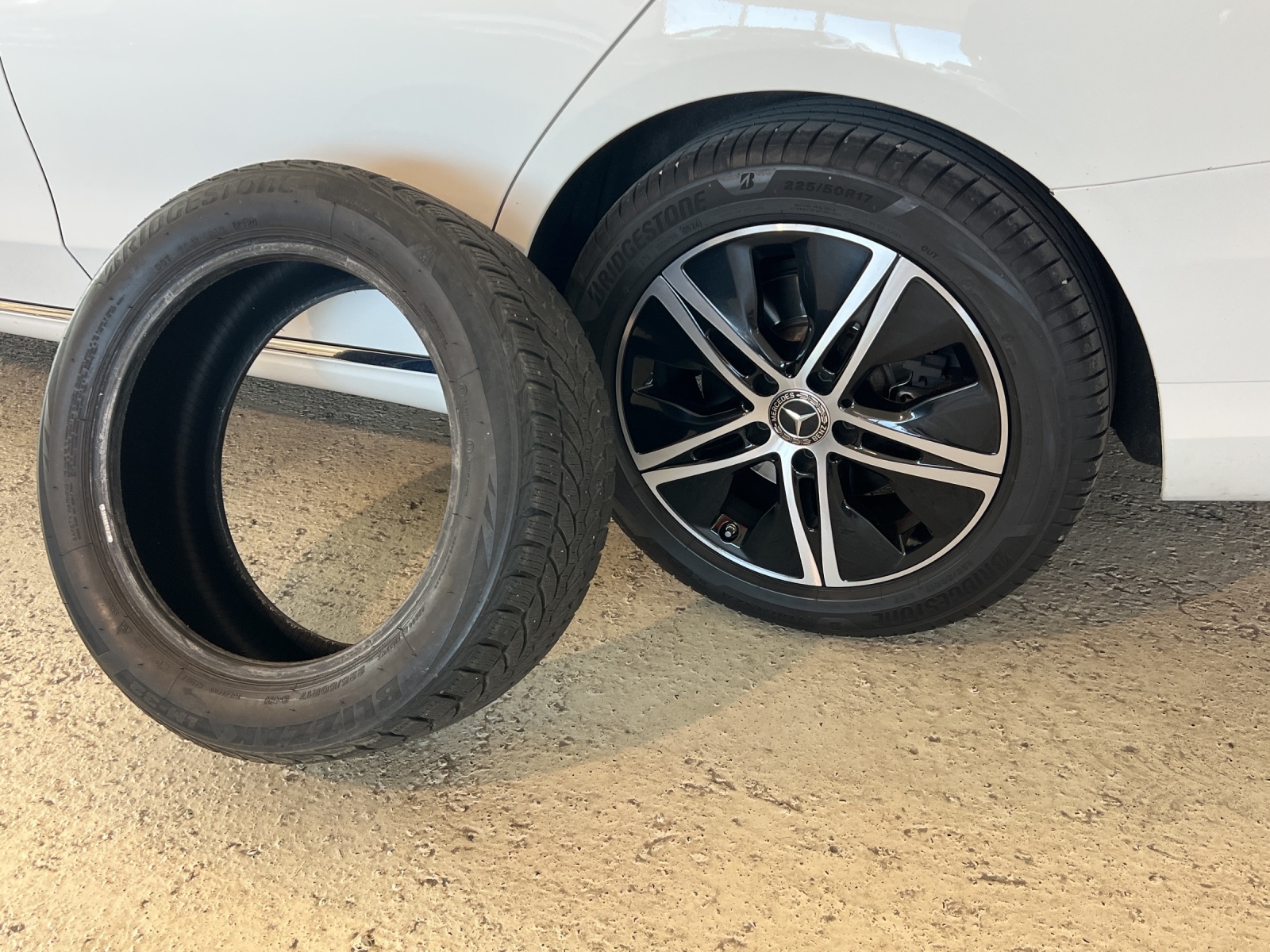 MERCEDES-BENZ C 400 Exclusive 4Matic 7G-Tronic-image-16