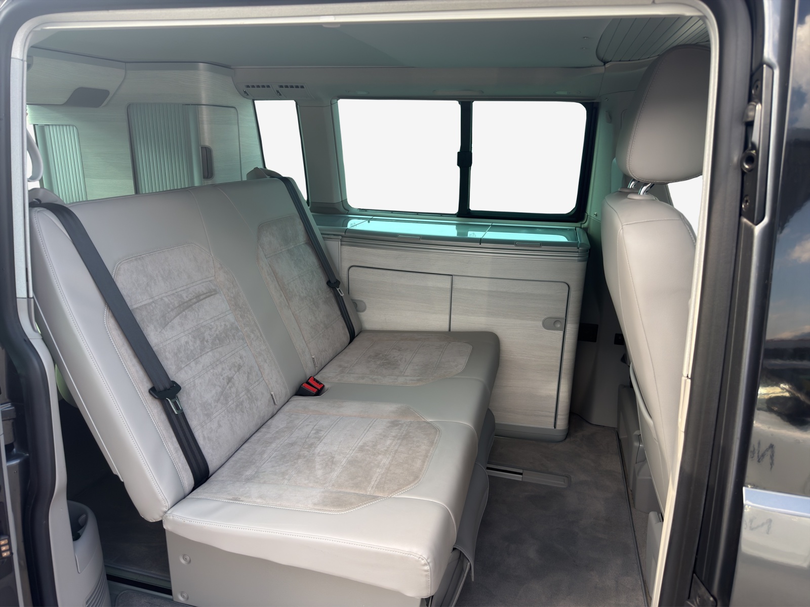 VW T6 California 2.0 Bi-TDI Ocean 4Motion DSG-image-11