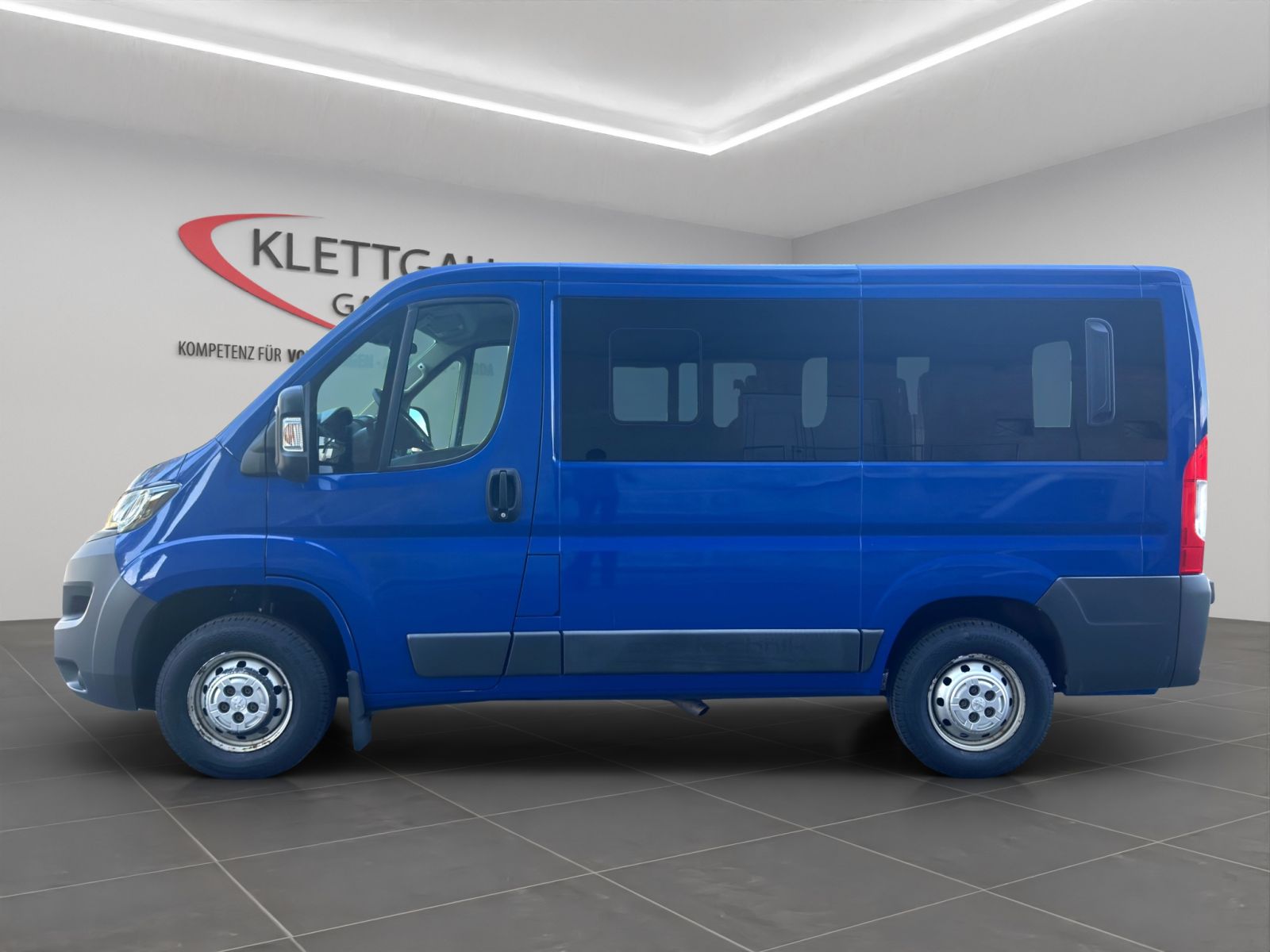 PEUGEOT Boxer Kombi 333 L1H1 2.0 BlueHDi 130 6P Active-image-3