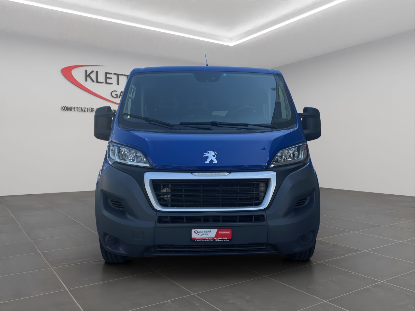 PEUGEOT Boxer Kombi 333 L1H1 2.0 BlueHDi 130 6P Active-image-1