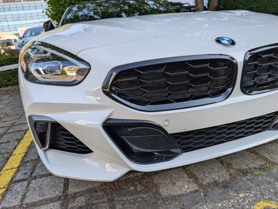 BMW M40i-image-3