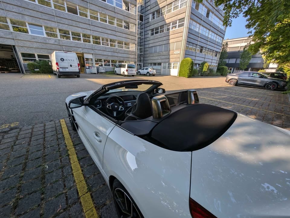 BMW M40i-image-1