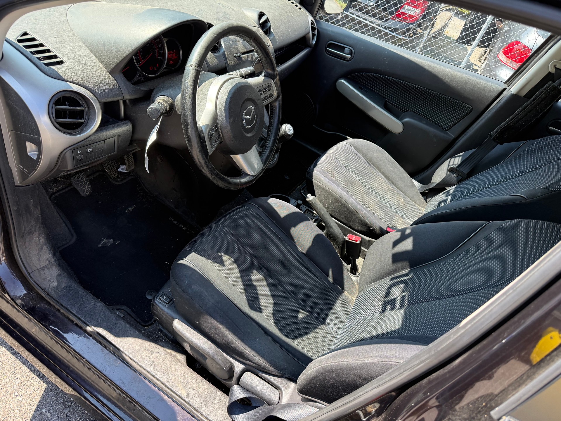 MAZDA 2 1.5i 16V Sport-image-6
