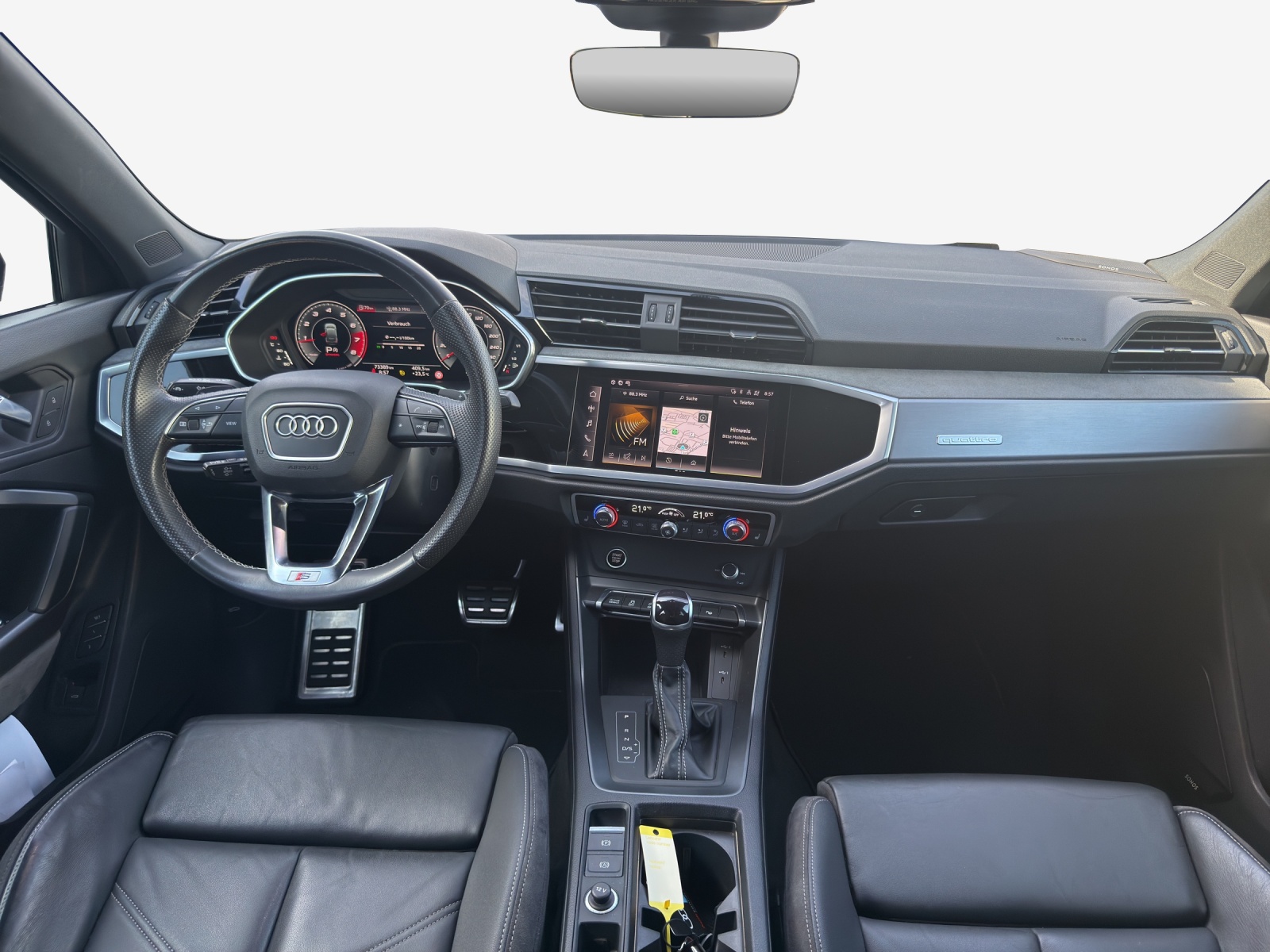 AUDI Q3 Sportback 45 TFSI S line quattro S-tronic-image-8