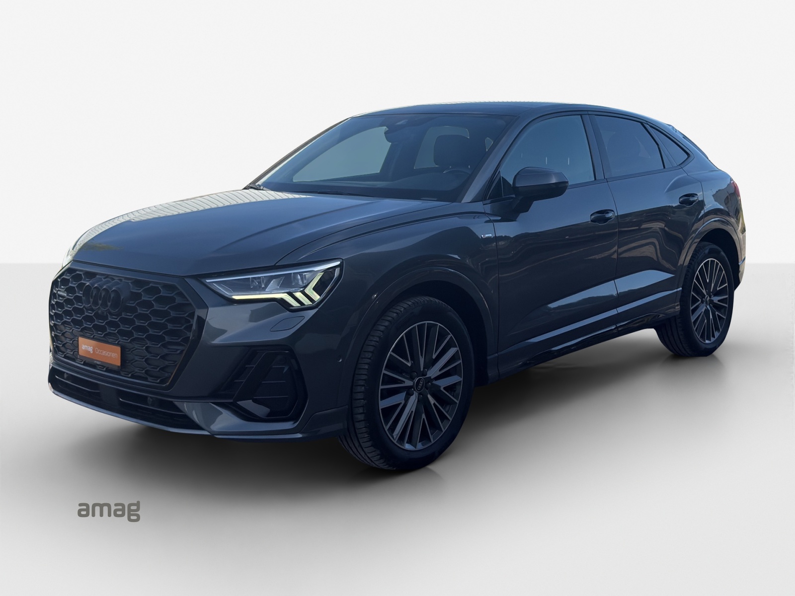 AUDI Q3 Sportback 45 TFSI S line quattro S-tronic-image-0