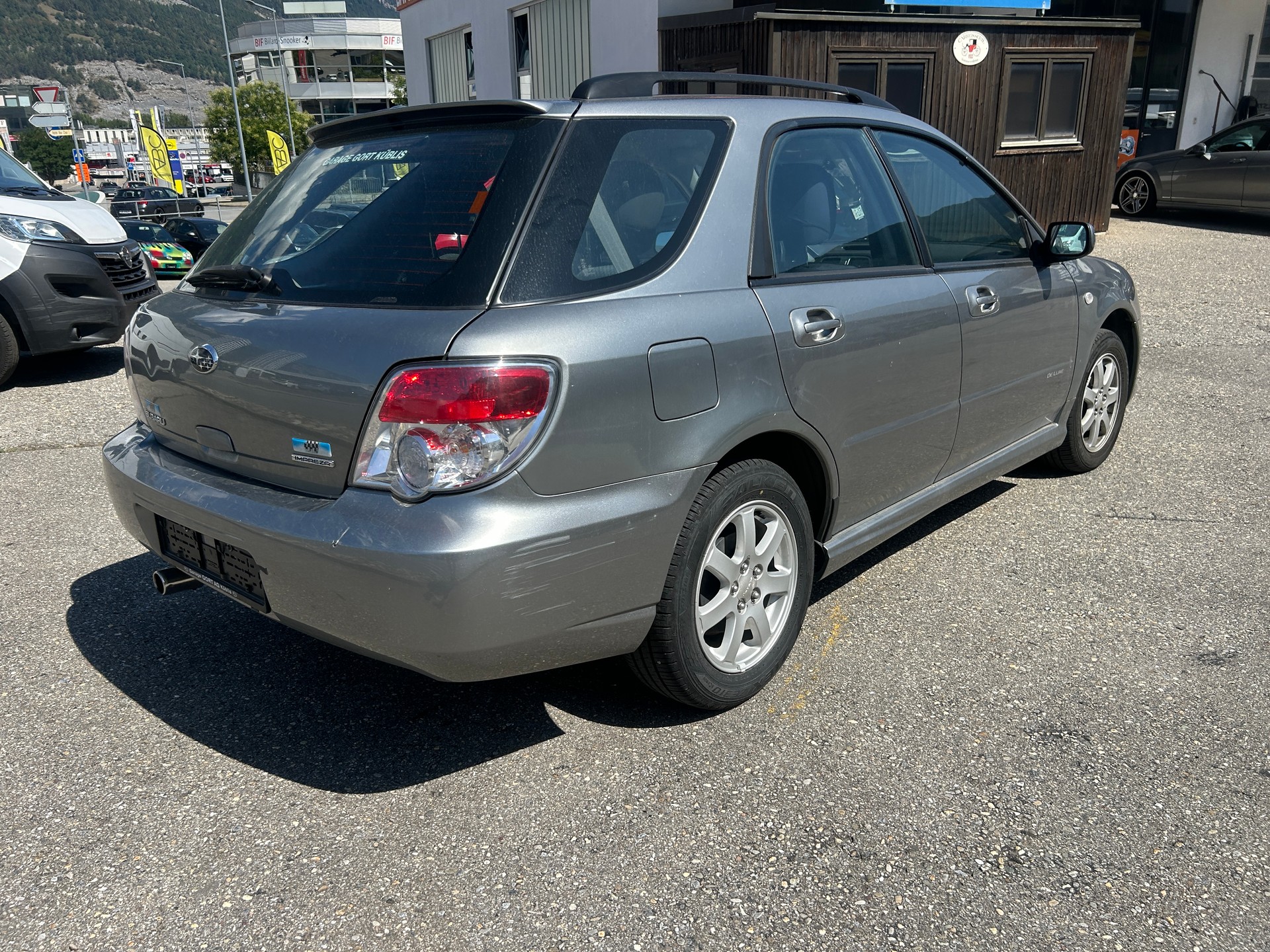 SUBARU Impreza 1.5R Swiss De Luxe-image-5
