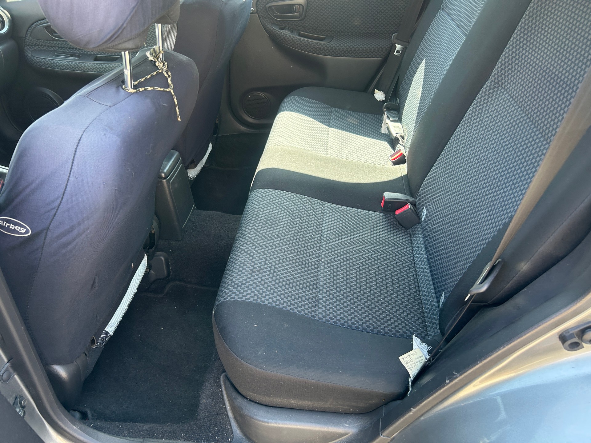 SUBARU Impreza 1.5R Swiss De Luxe-image-8