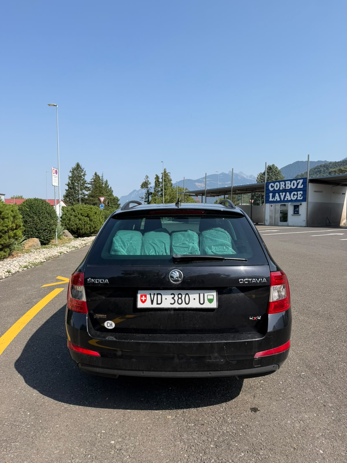 SKODA Octavia Combi 1.8 TSI Ambition 4x4 DSG-image-5