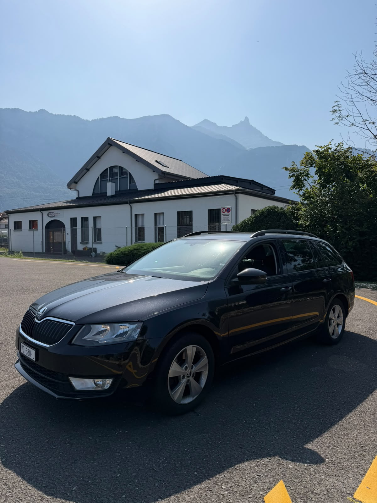 SKODA Octavia Combi 1.8 TSI Ambition 4x4 DSG-image-0