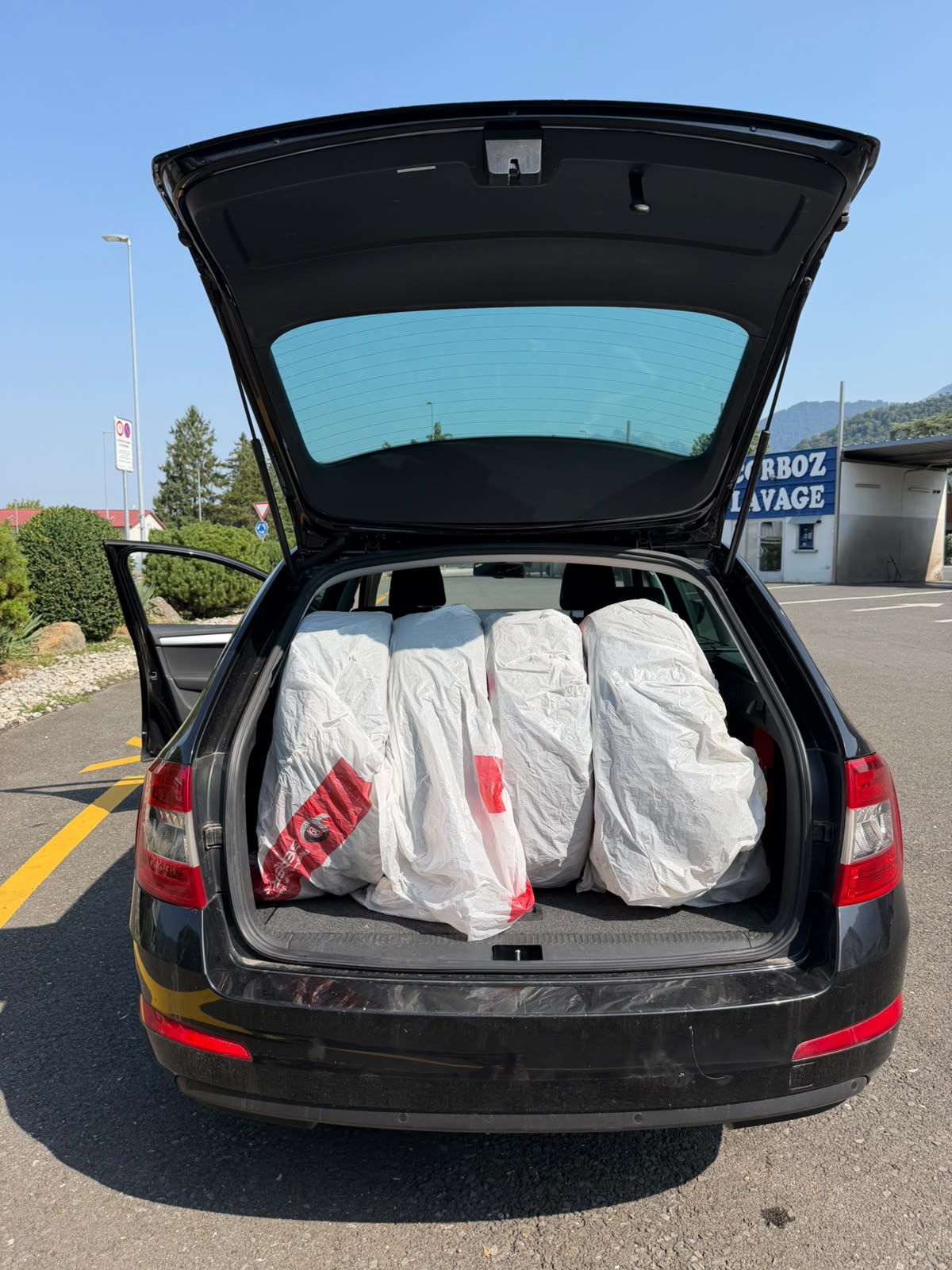 SKODA Octavia Combi 1.8 TSI Ambition 4x4 DSG-image-6