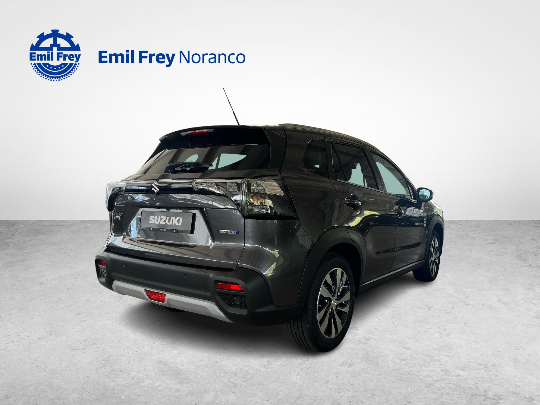 SUZUKI S-Cross 1.4 T Sakura Top Hybrid 4x4-image-4