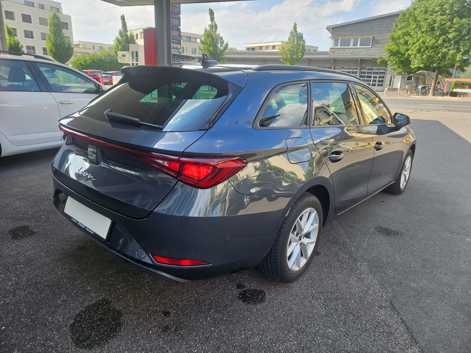 SEAT Leon ST 2.0 TDI EVO DSG Style-image-1