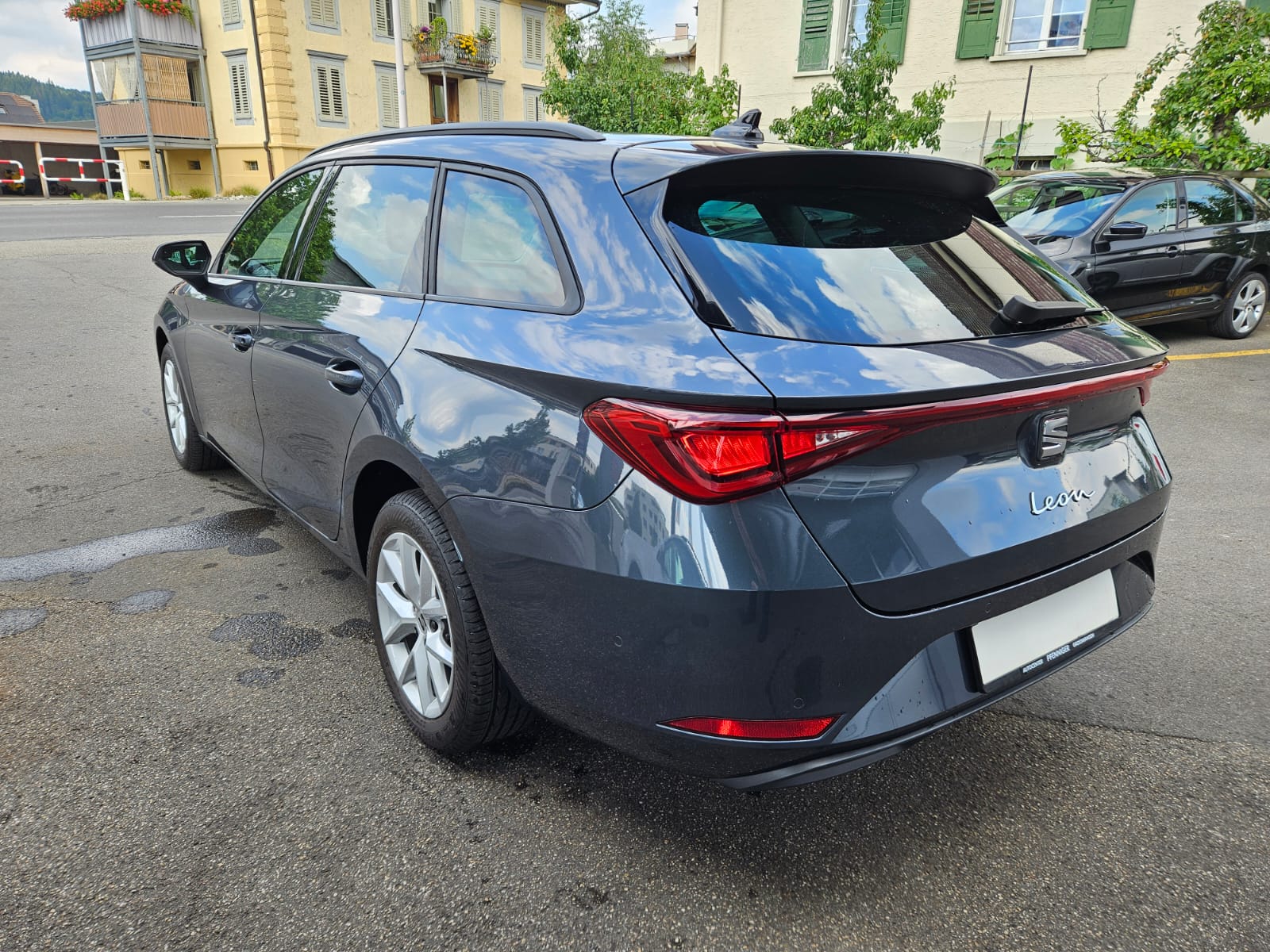 SEAT Leon ST 2.0 TDI EVO DSG Style-image-2