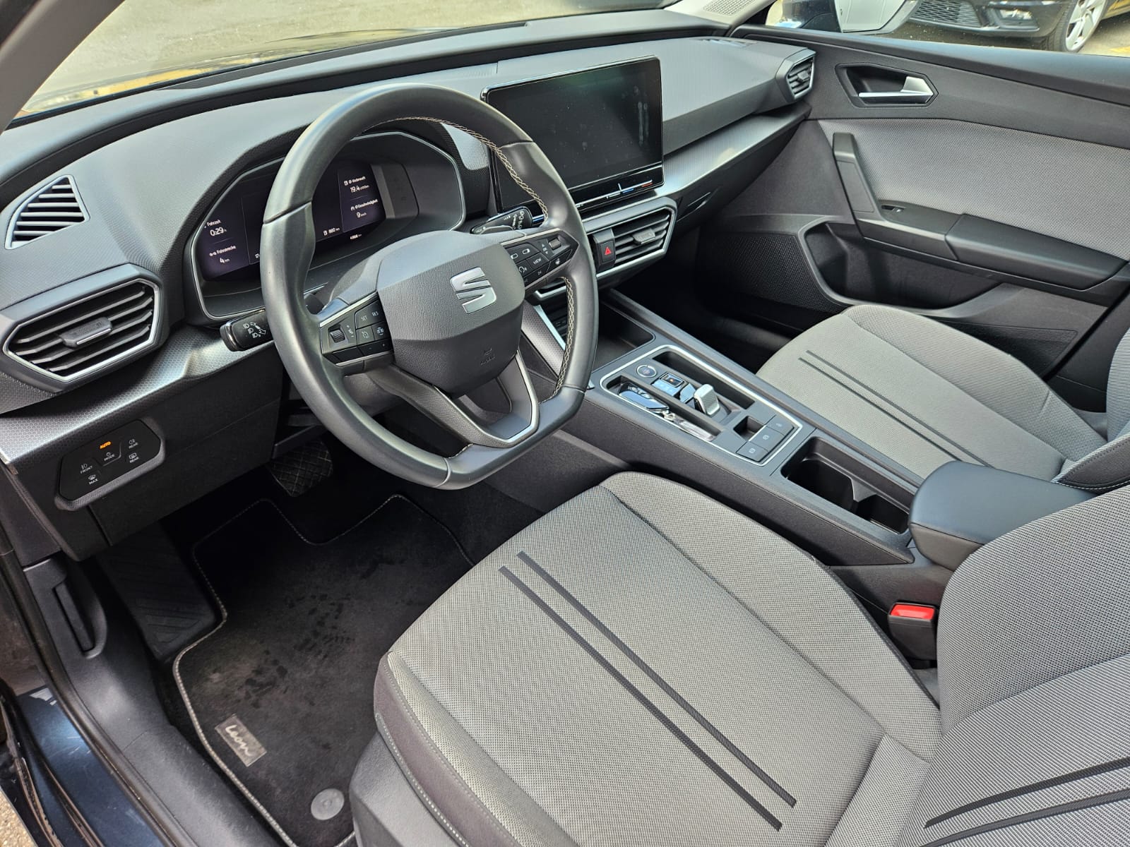 SEAT Leon ST 2.0 TDI EVO DSG Style-image-4