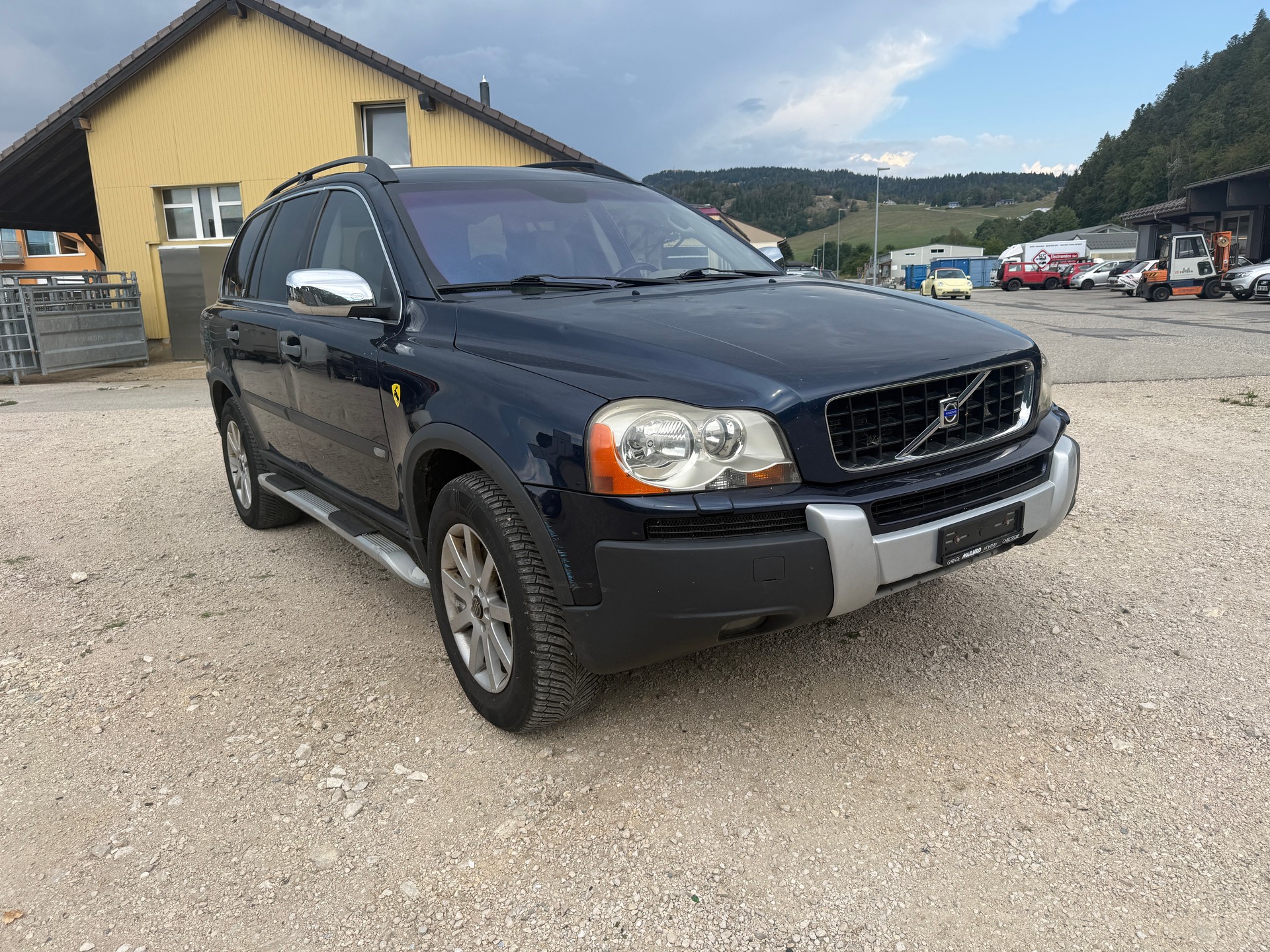 VOLVO XC90 2.5T AWD-image-1