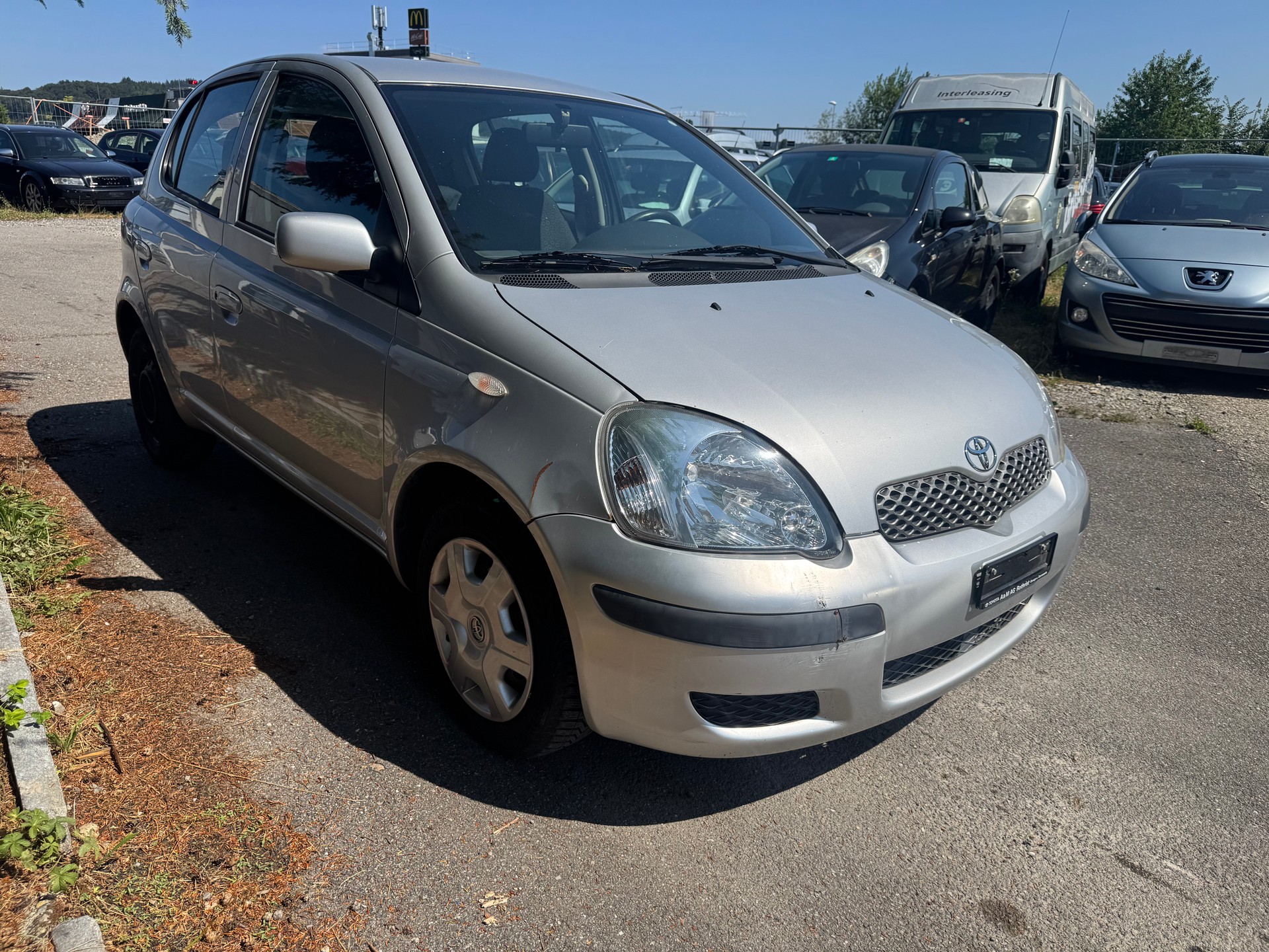 TOYOTA Yaris 1.3 Linea Luna-image-6