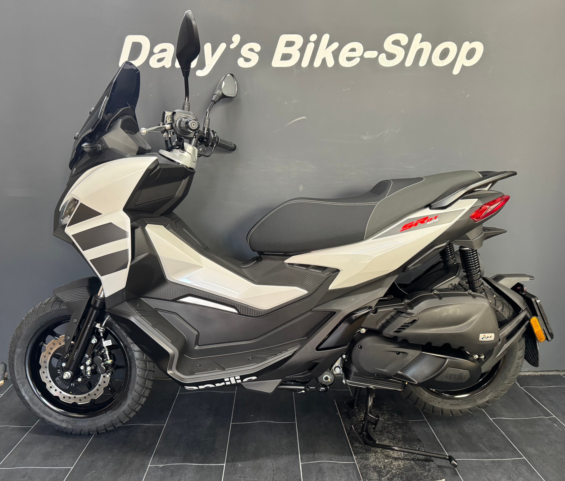 APRILIA SR 125 GT ABS-image-10
