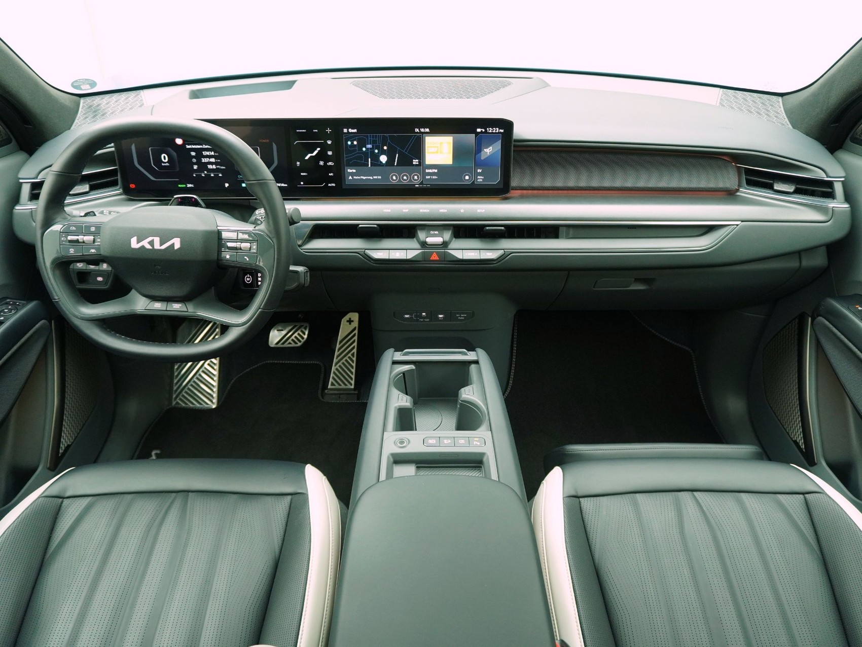 KIA EV9 99.8 kWh GT-Line 4x4-image-18