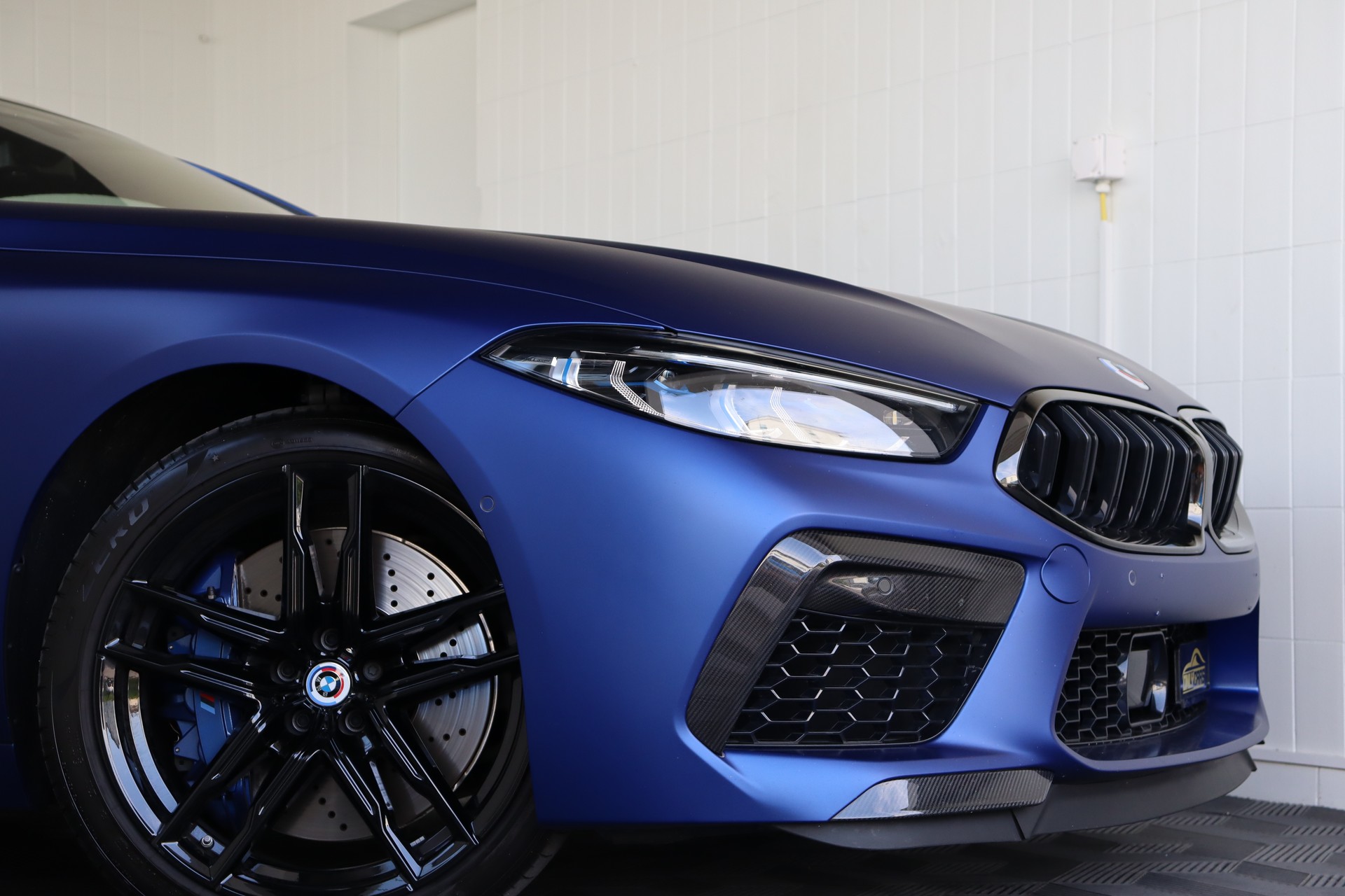 BMW M8 xDrive Steptronic M Competition * SCHALENSITZE * INDIVIDUAL * FULL CARBON * VOLL PPF FOLLIERT *-image-3