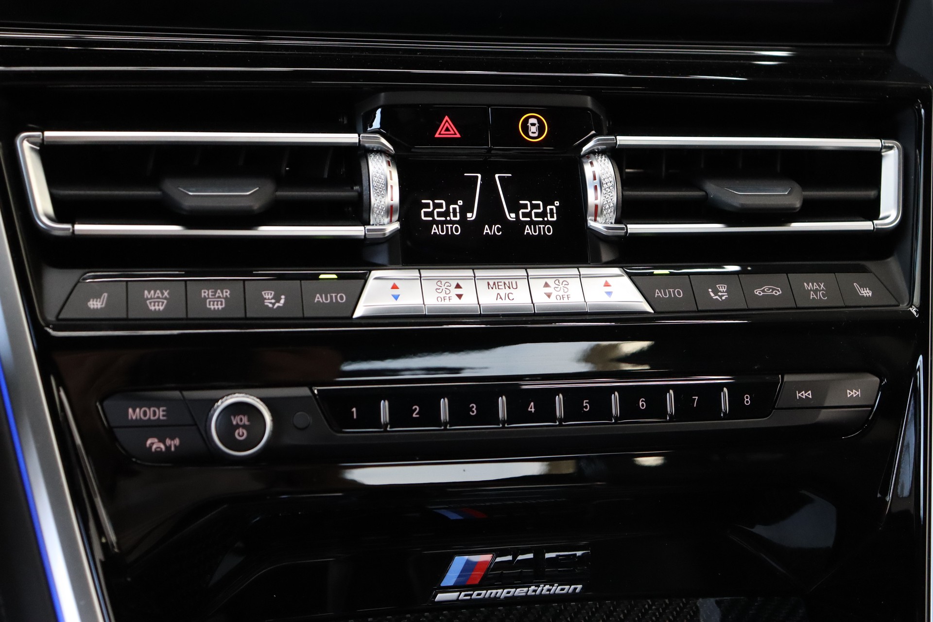BMW M8 xDrive Steptronic M Competition * SCHALENSITZE * INDIVIDUAL * FULL CARBON * VOLL PPF FOLLIERT *-image-30