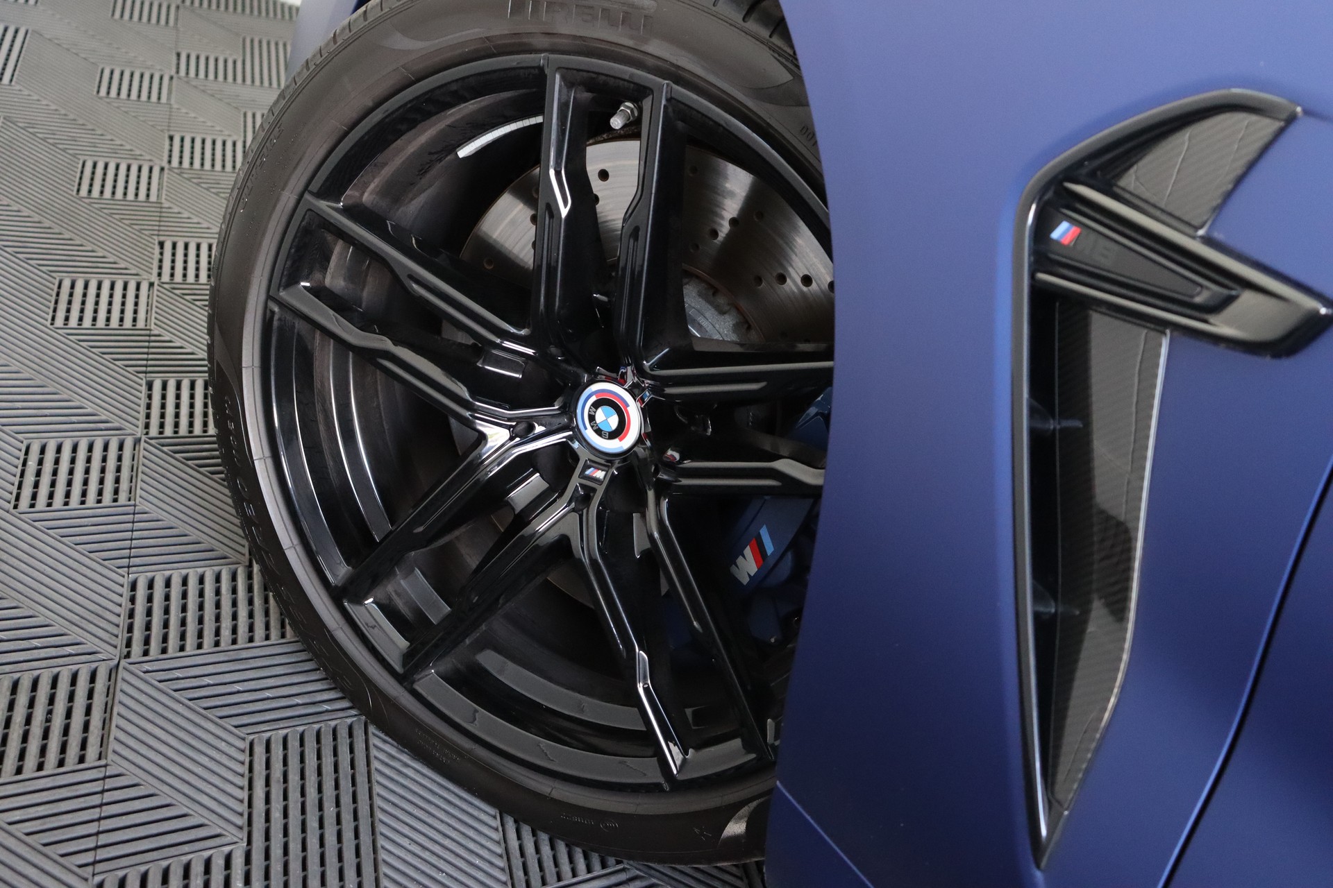 BMW M8 xDrive Steptronic M Competition * SCHALENSITZE * INDIVIDUAL * FULL CARBON * VOLL PPF FOLLIERT *-image-12