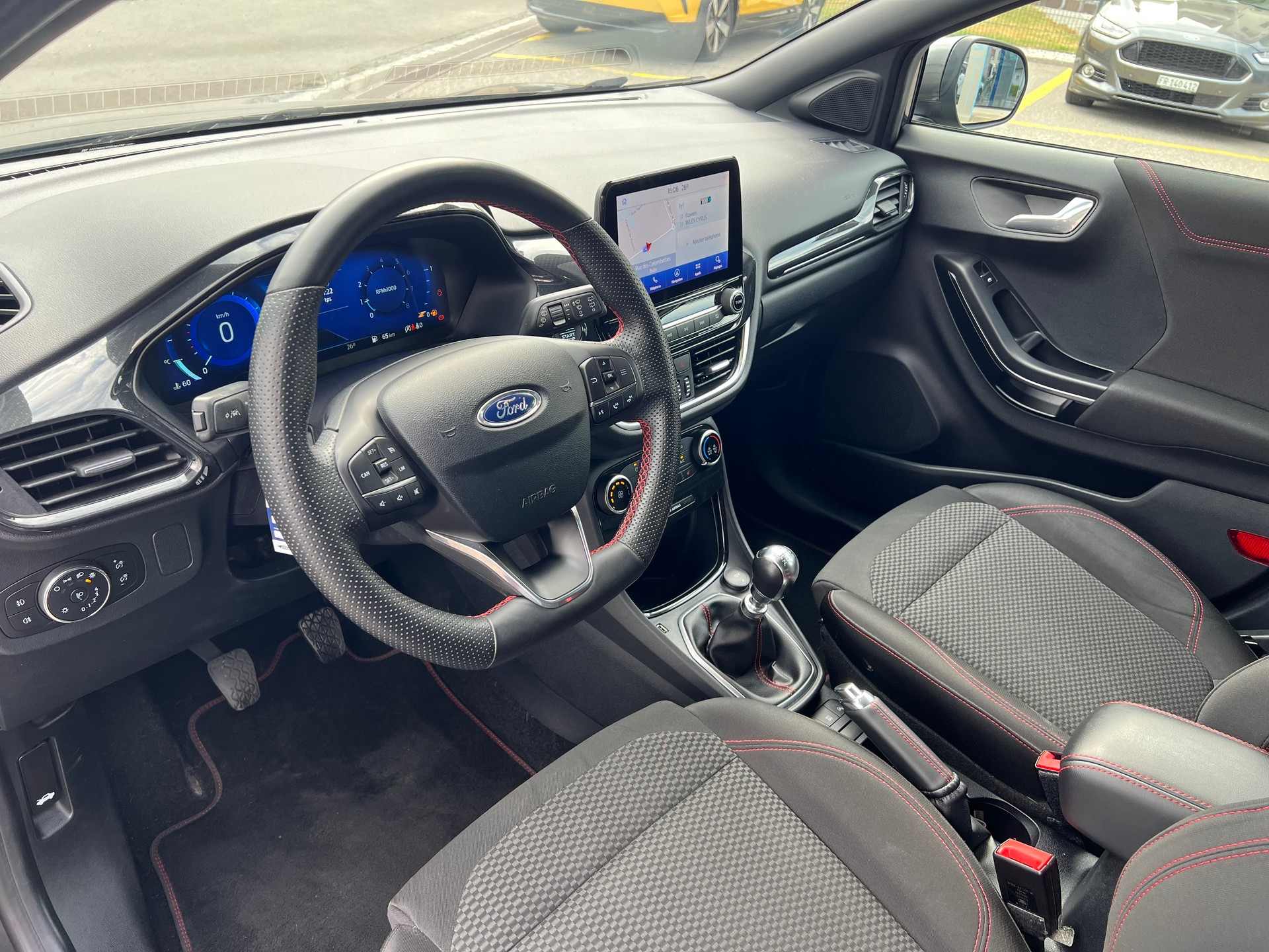 FORD Puma 1.0 MHEV ST-Line-image-4
