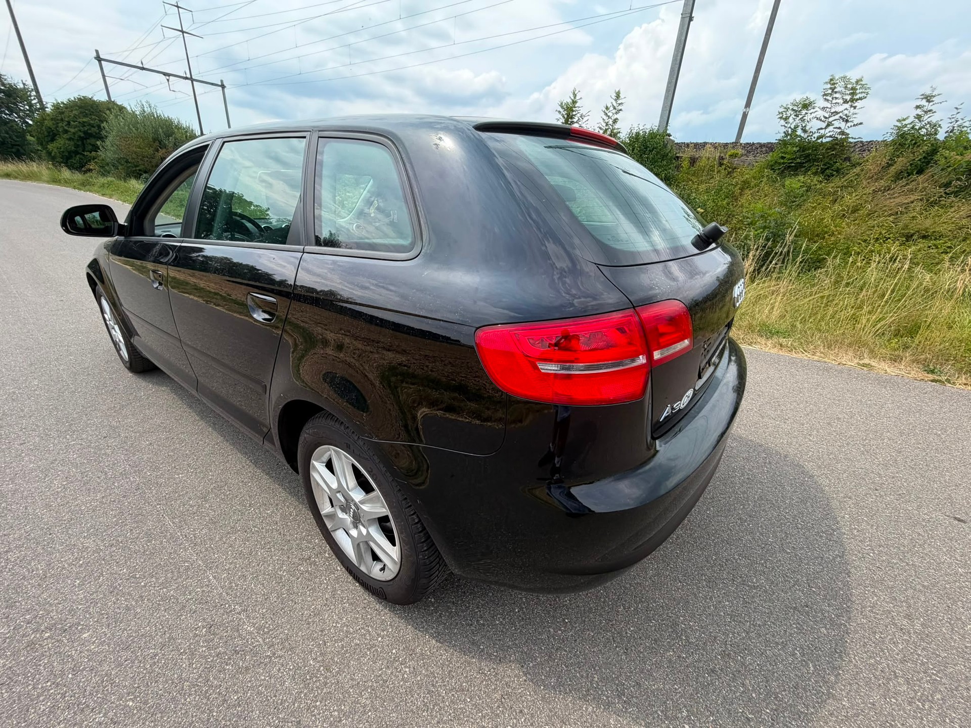 AUDI A3 Sportback 1.4 TFSI Ambiente-image-7