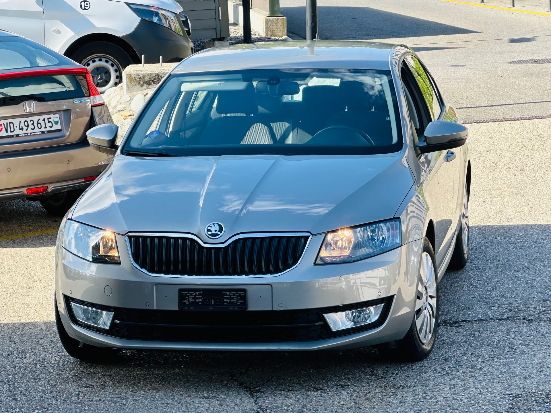 SKODA Octavia 1.4 TSI Ambition-image-1