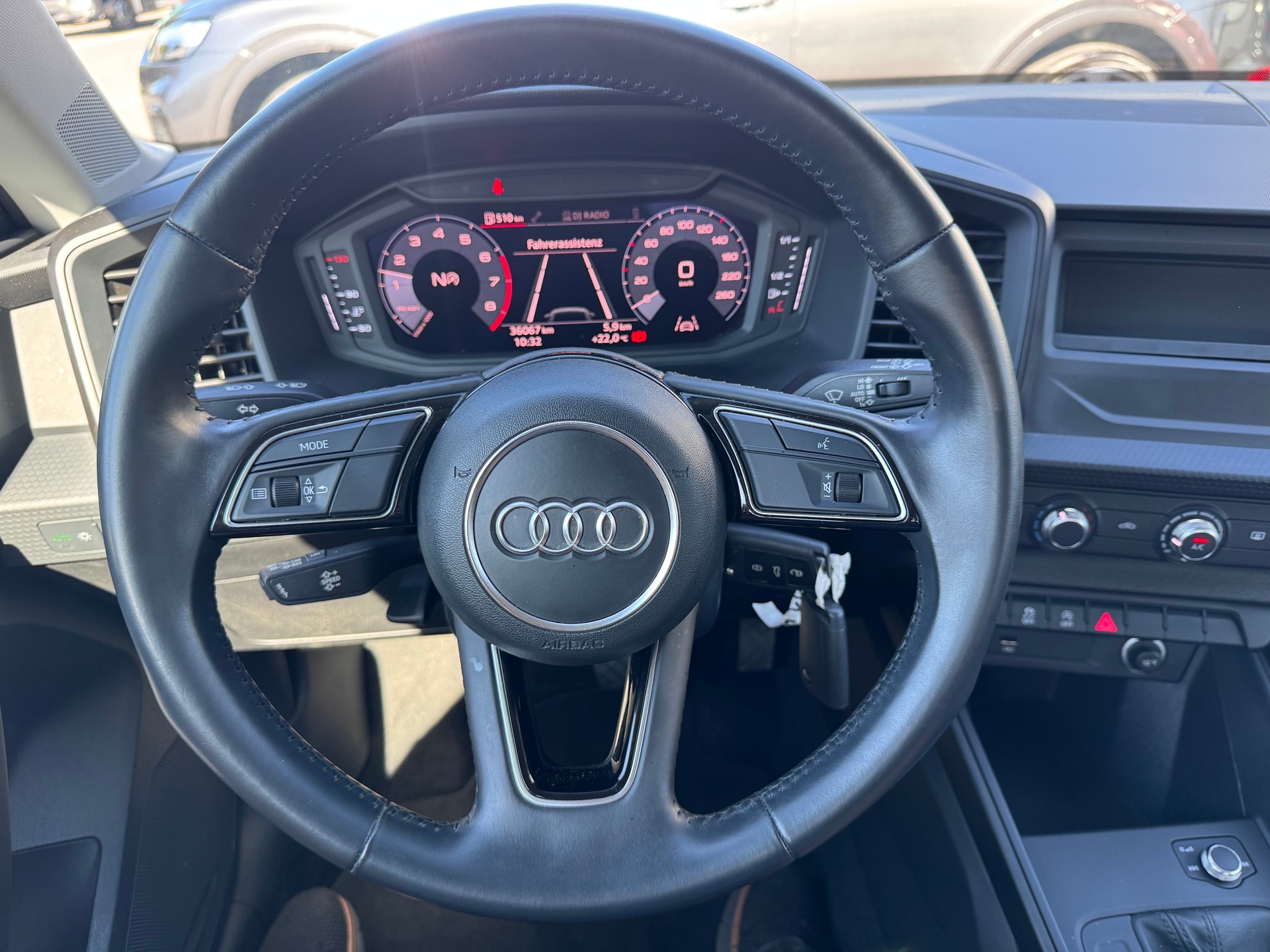 AUDI A1 Sportback 30 TFSI S-tronic-image-14