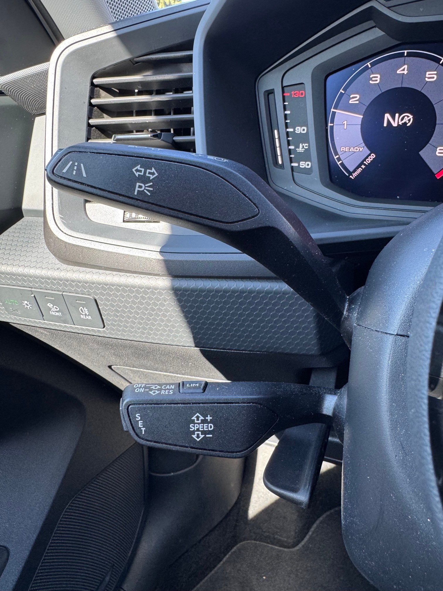 AUDI A1 Sportback 30 TFSI S-tronic-image-13