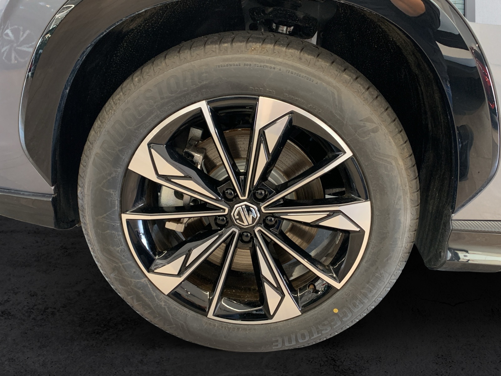 MG HS 1.5 Hybrid Luxury-image-11