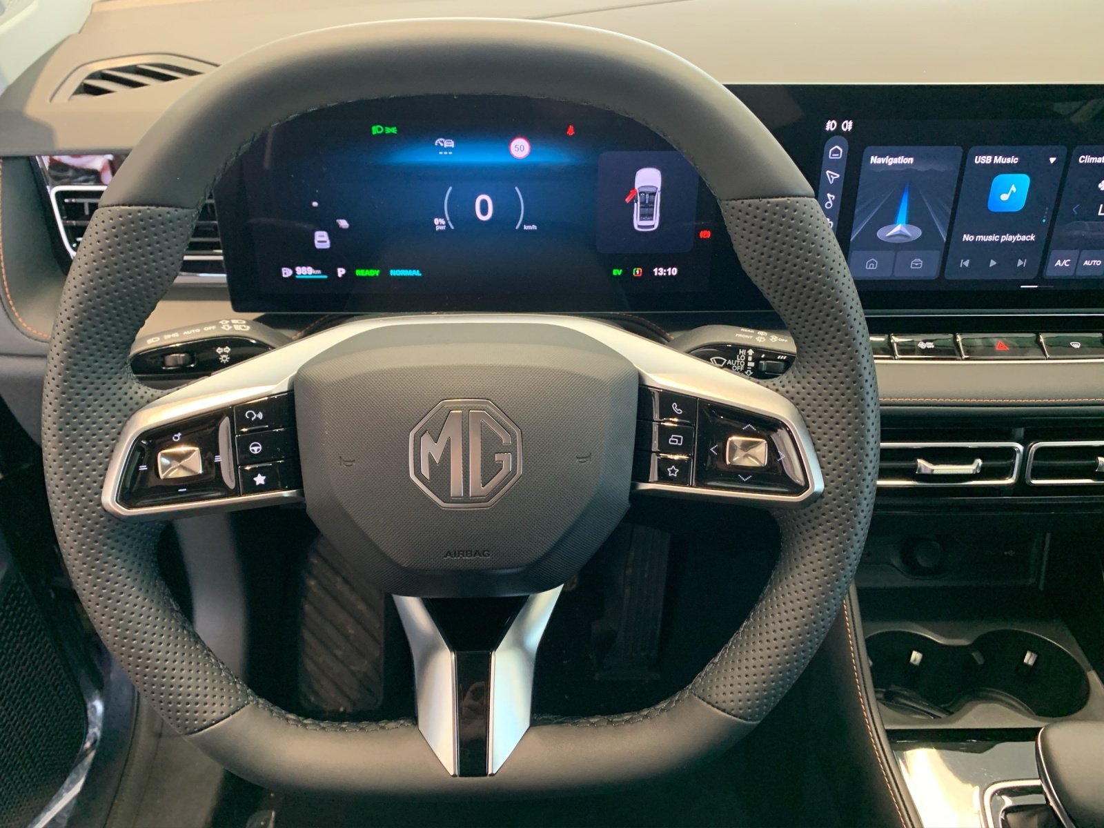 MG HS 1.5 Hybrid Luxury-image-9