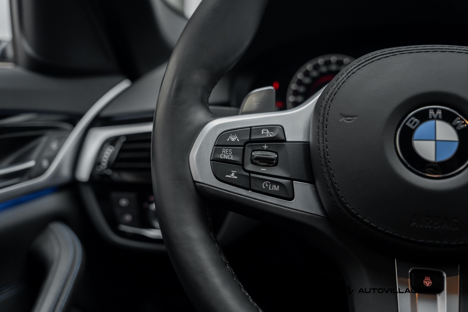 BMW 540i xDrive Touring Steptronic-image-20