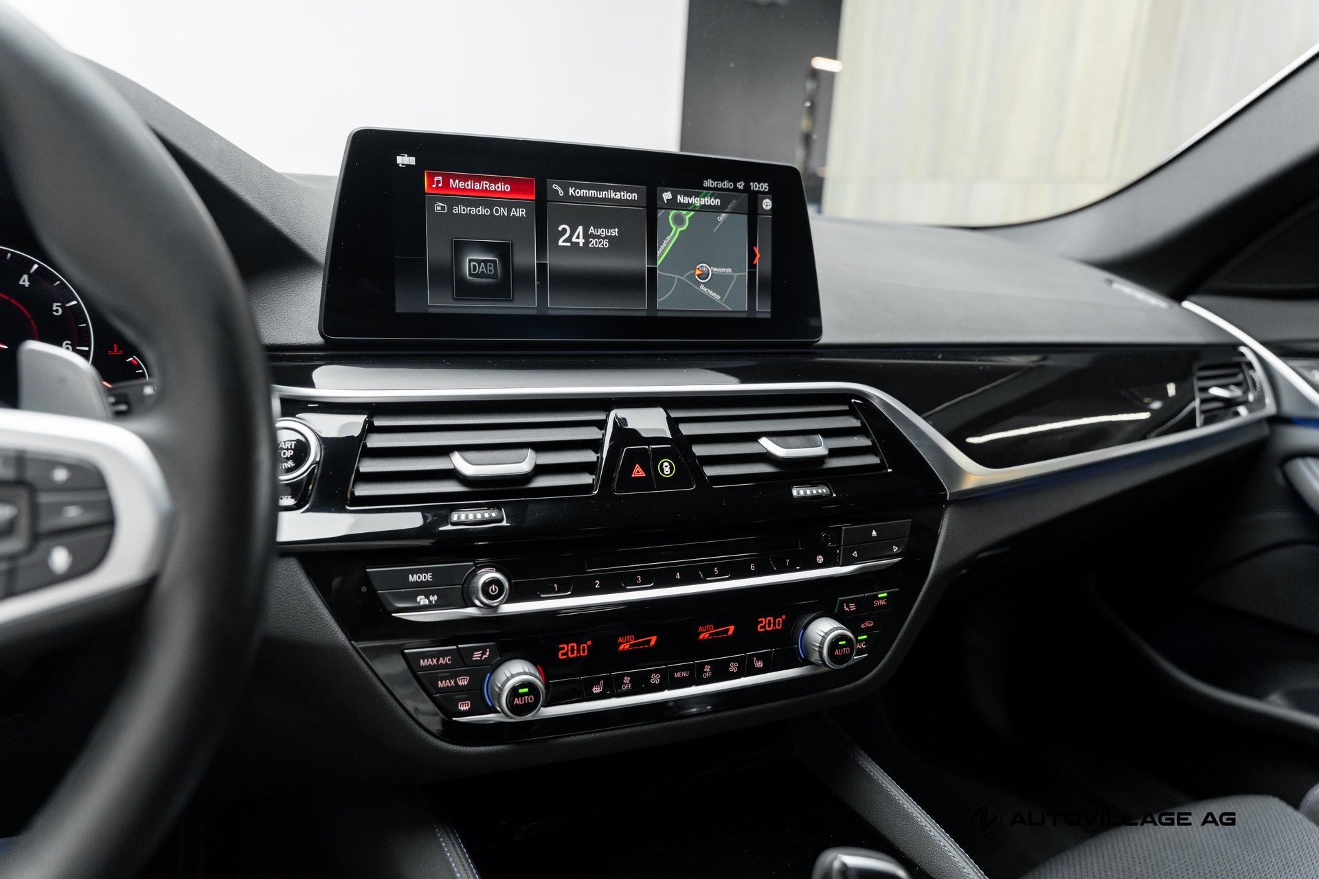 BMW 540i xDrive Touring Steptronic-image-10