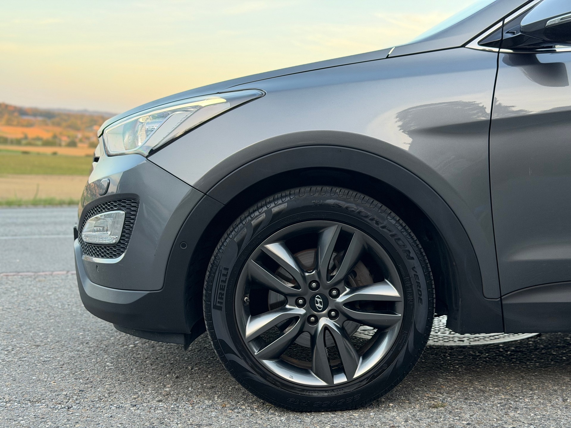 HYUNDAI Santa Fe 2.2 CRDI GO! Plus 4WD Automatic-image-1