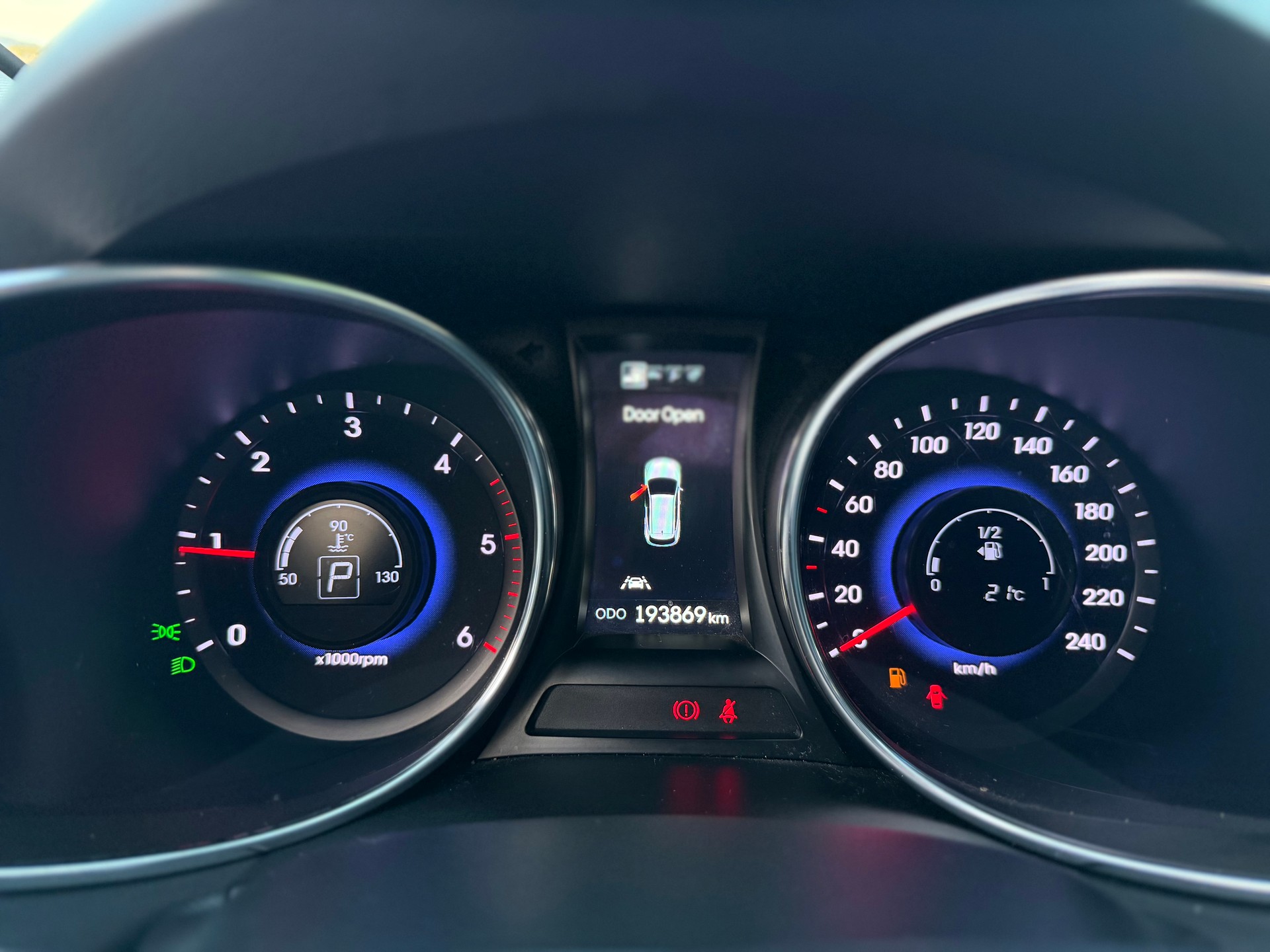 HYUNDAI Santa Fe 2.2 CRDI GO! Plus 4WD Automatic-image-12