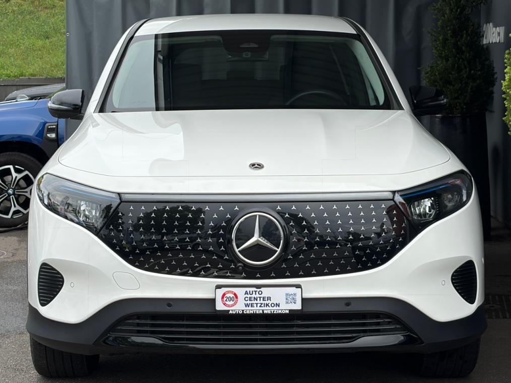 MERCEDES-BENZ EQB 250+ 70,5 kWh