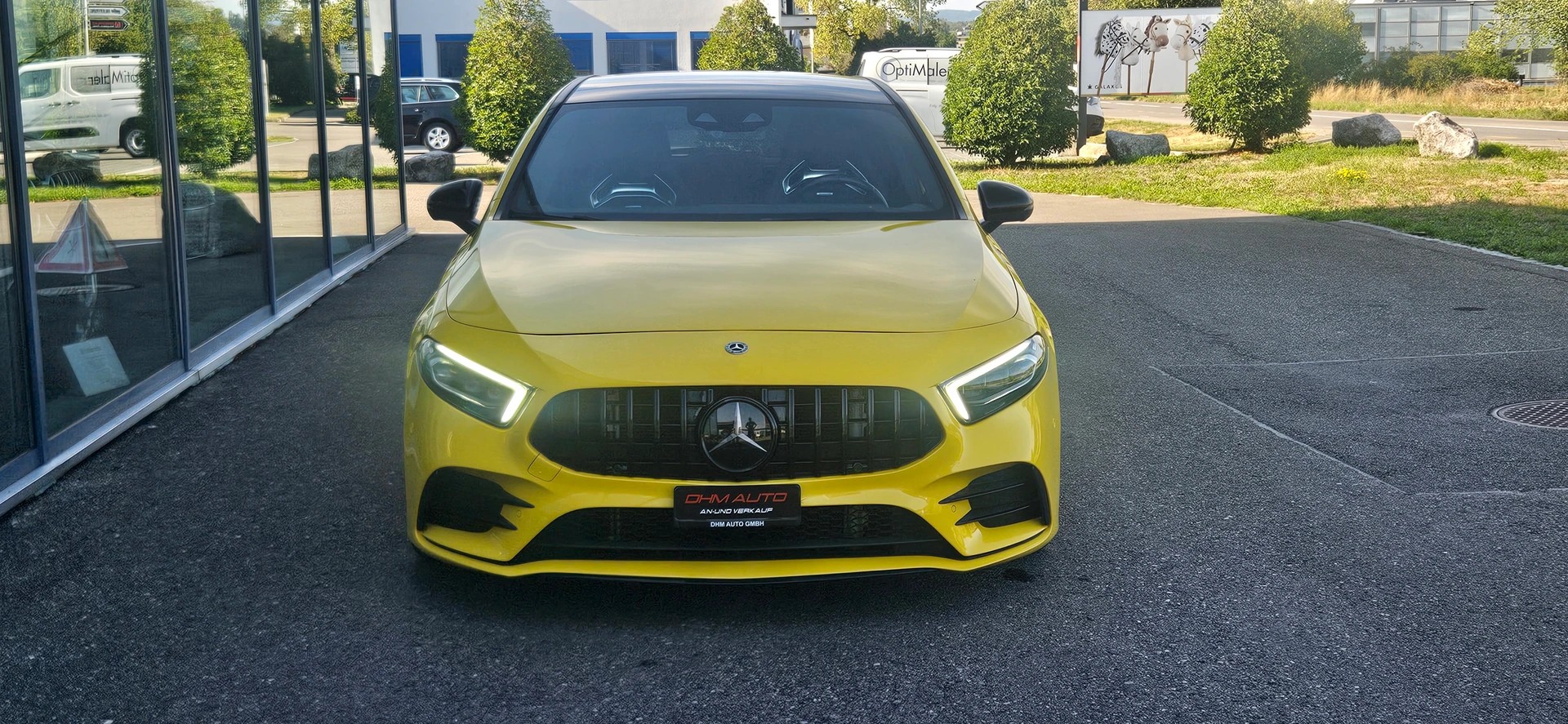 MERCEDES-BENZ A 35 AMG 4Matic Edition 1 Speedshift-image-2