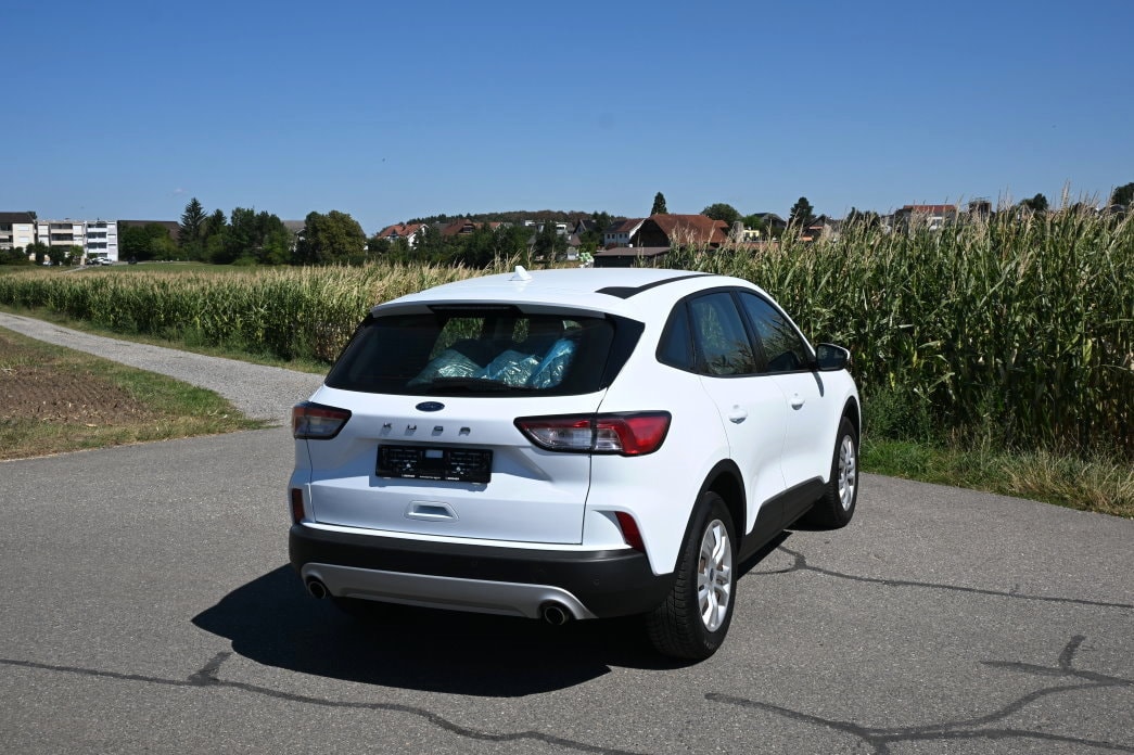 FORD Kuga 1.5 TDCi Cool & Connect Automat-image-2