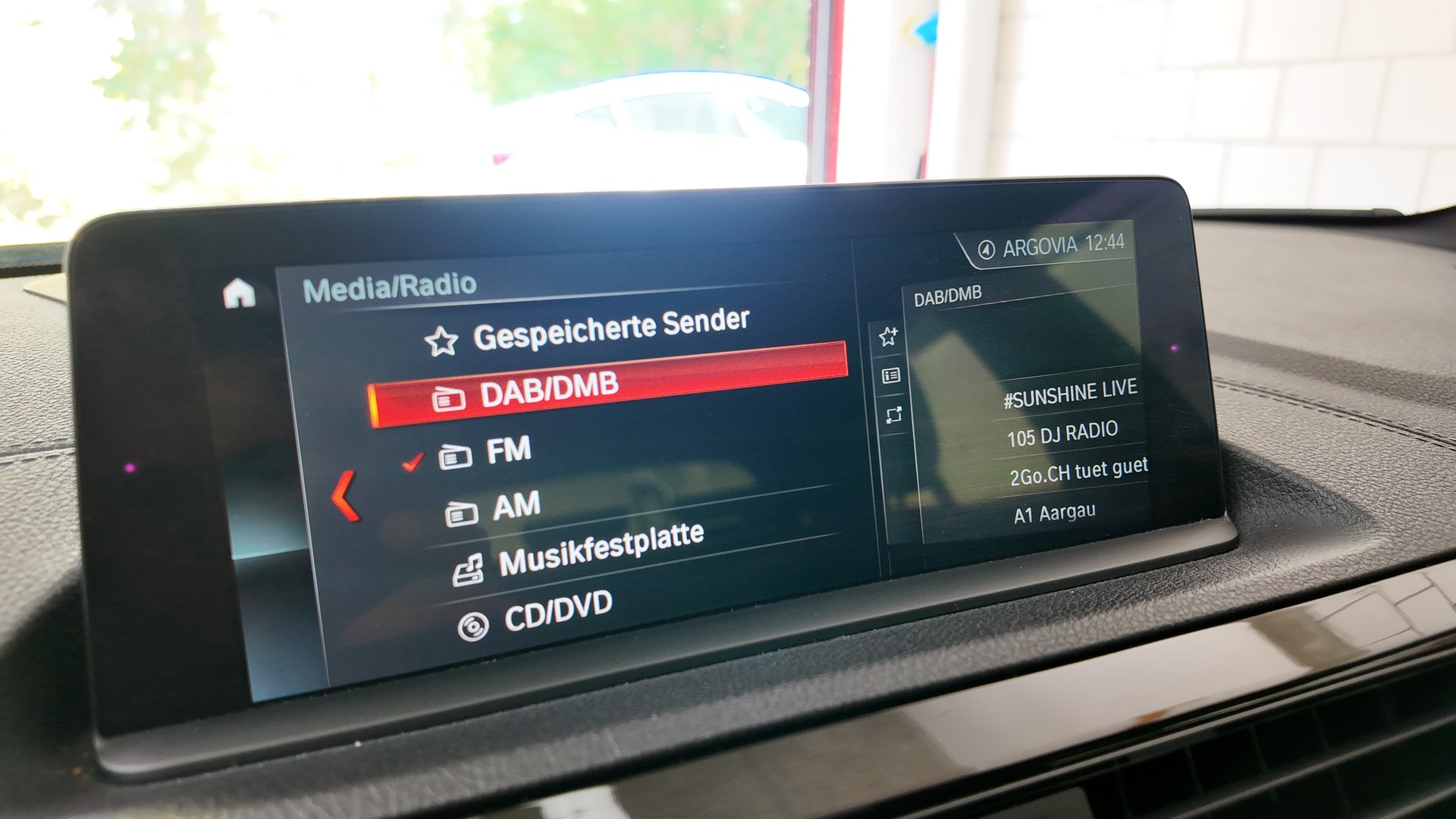 BMW 120d xDrive M Sport Steptronic-image-28