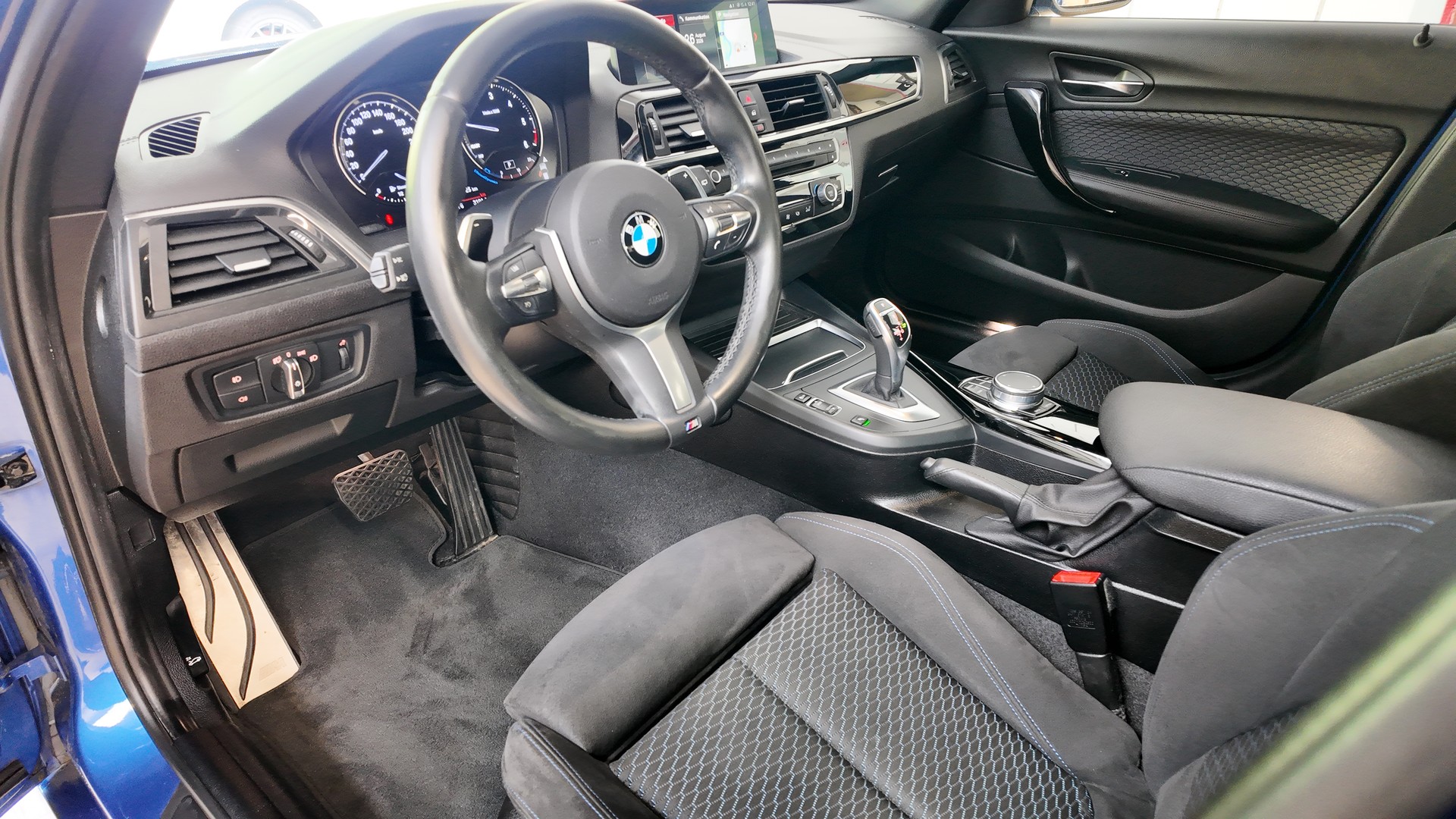 BMW 120d xDrive M Sport Steptronic-image-13