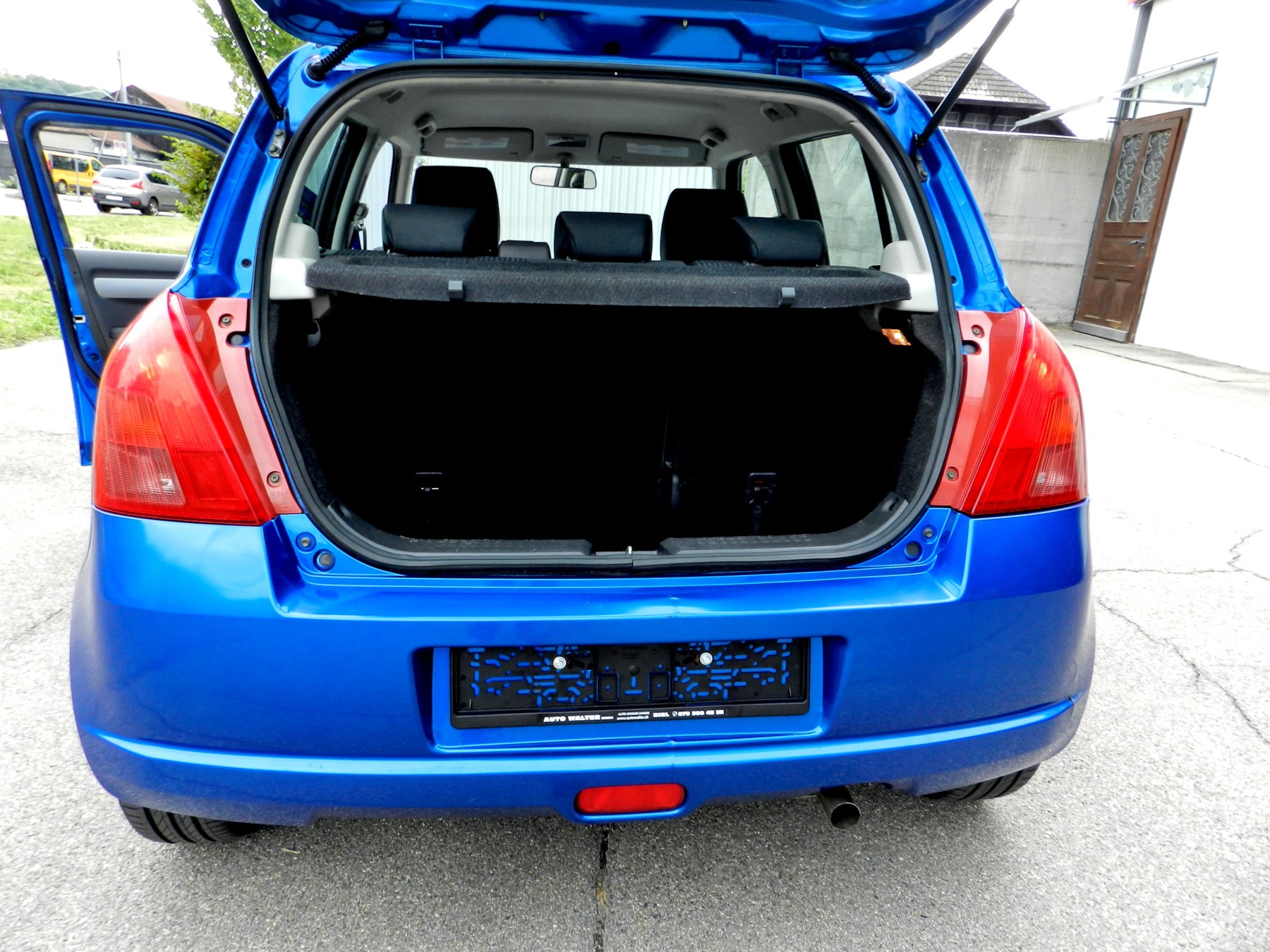 SUZUKI Swift 1.3i 16V GL Top-image-14