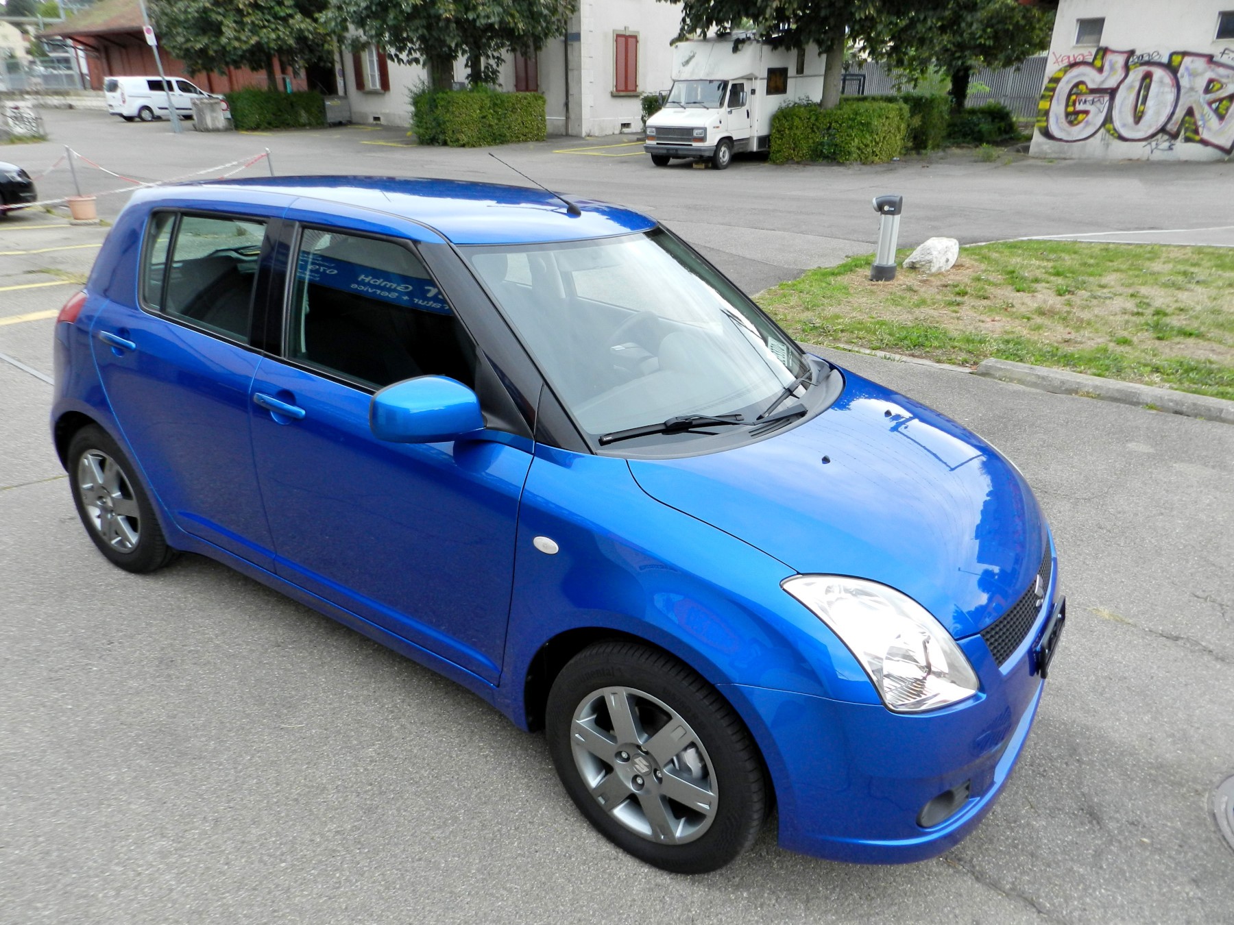 SUZUKI Swift 1.3i 16V GL Top-image-7
