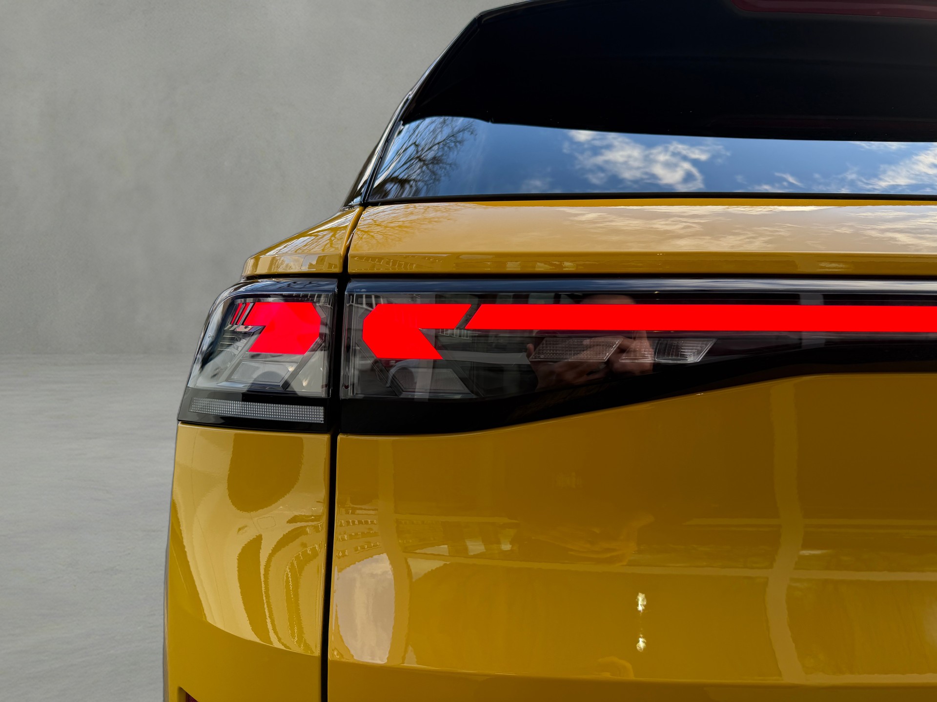 VW T-Roc 1.5 eTSI mHEV R-Line DSG-image-27
