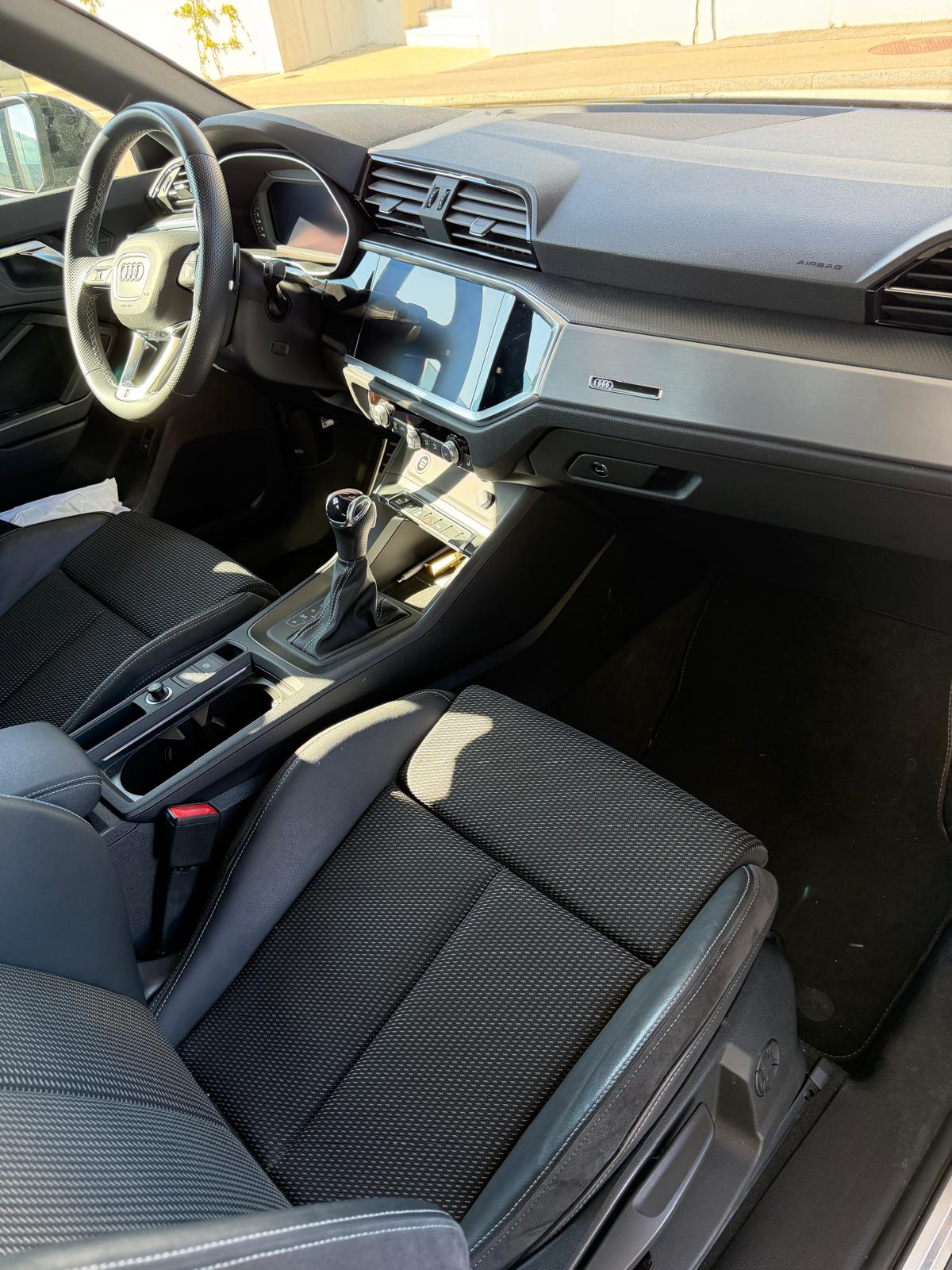AUDI Sportback 35 TFSI S line Attraction S-Tronic-image-2