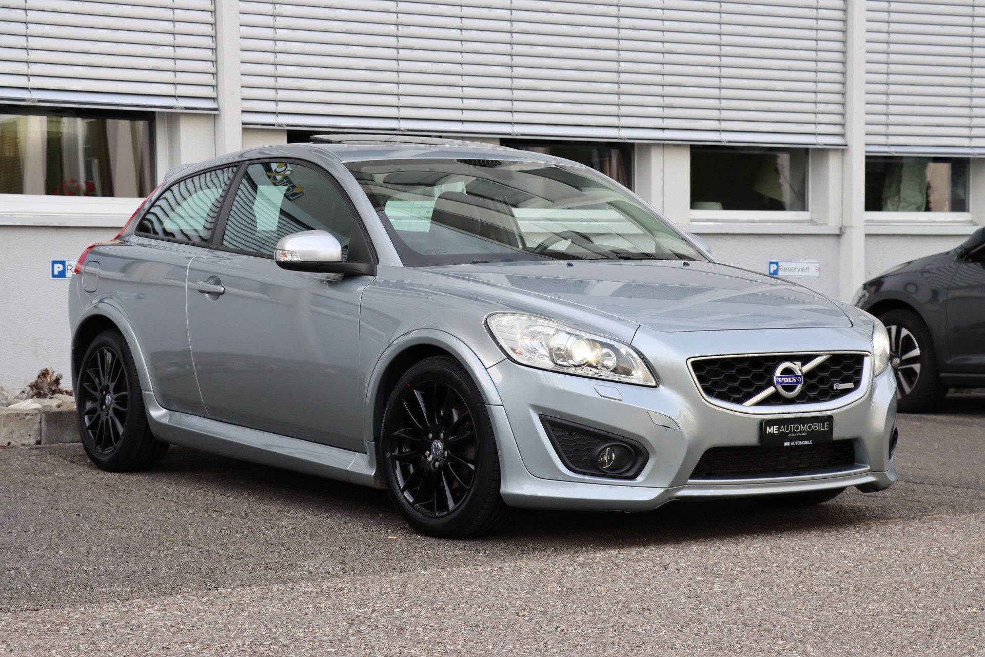 VOLVO C30 D2 S/S R-Design-image-1